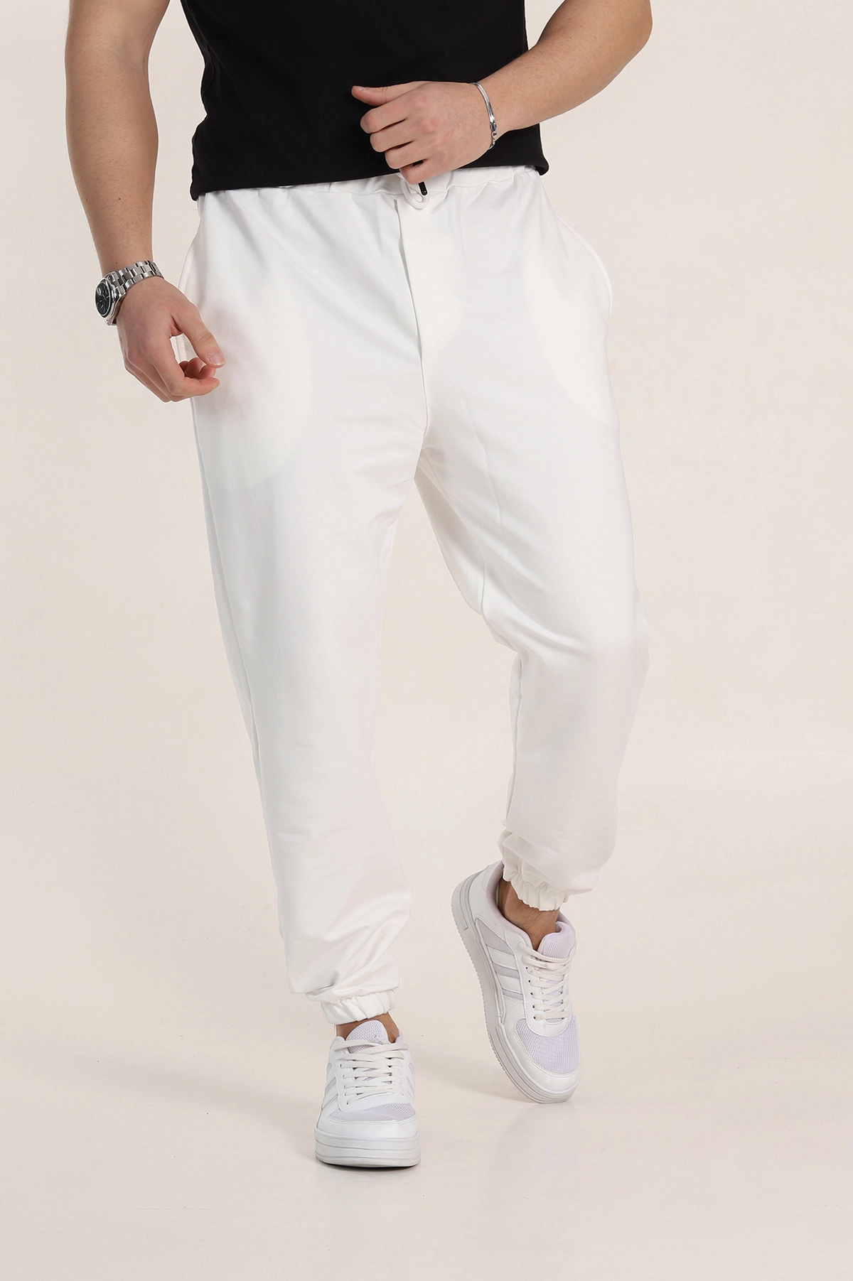 Beyaz Relaxed Fit İki İp Paça Lastikli Eşofman Altı 347597