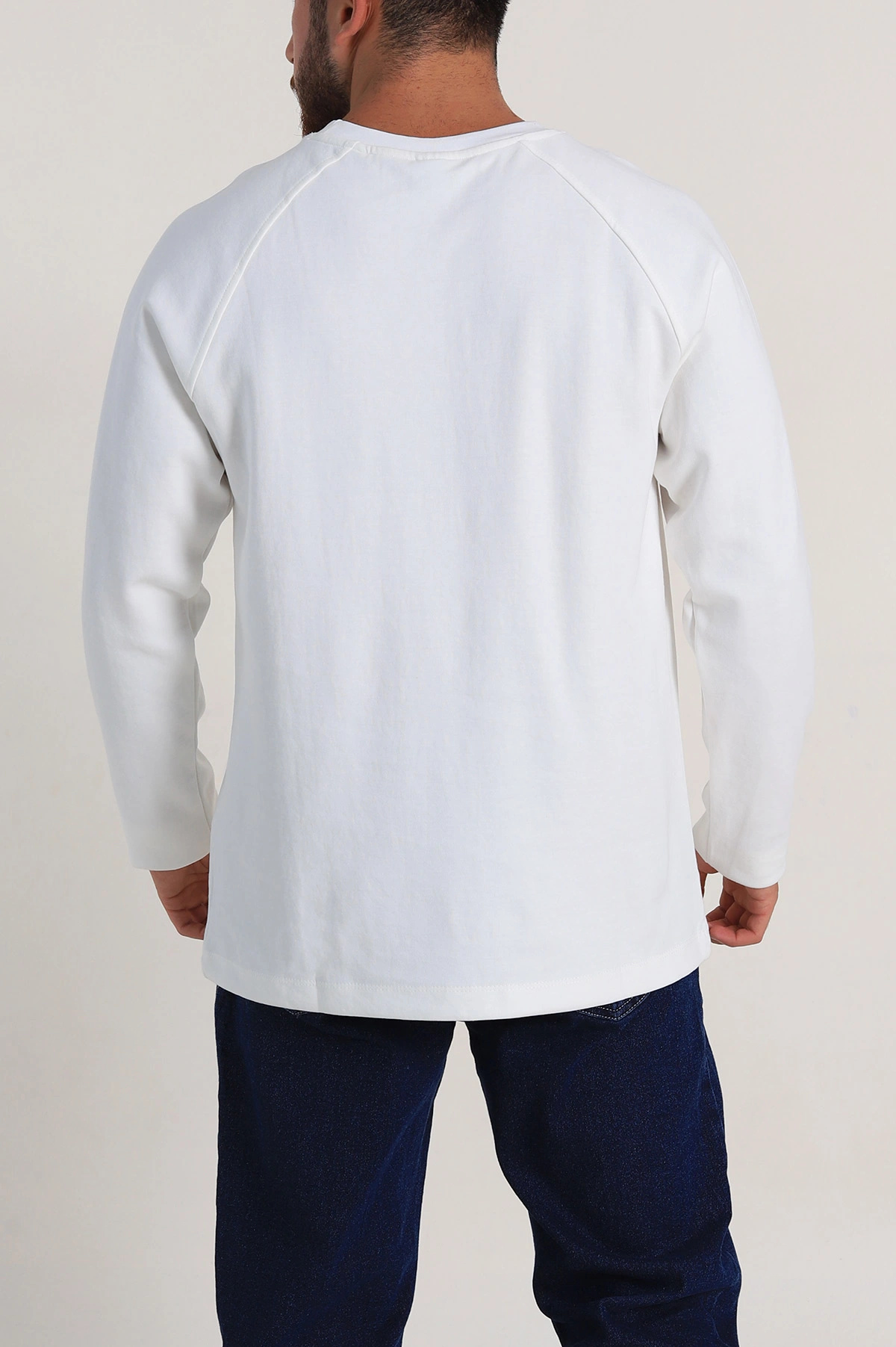 Beyaz Relaxed Fit İki İp Yazı Detaylı Basic Erkek Sweatshirt 299895