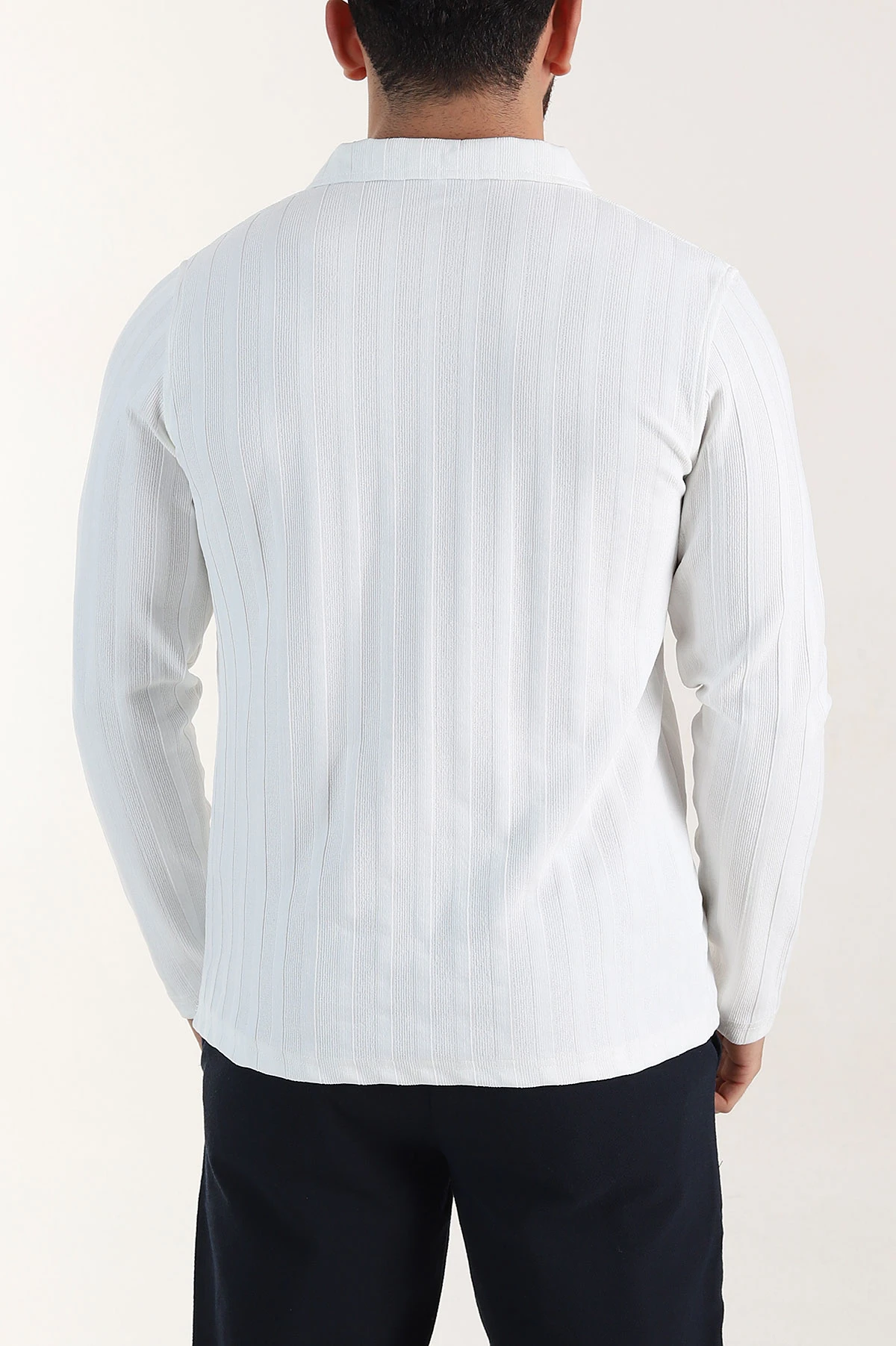 Beyaz Relaxed Fit Jakarlı Kumaş Yazı Detay Polo Yaka Erkek Sweatshirt 399385