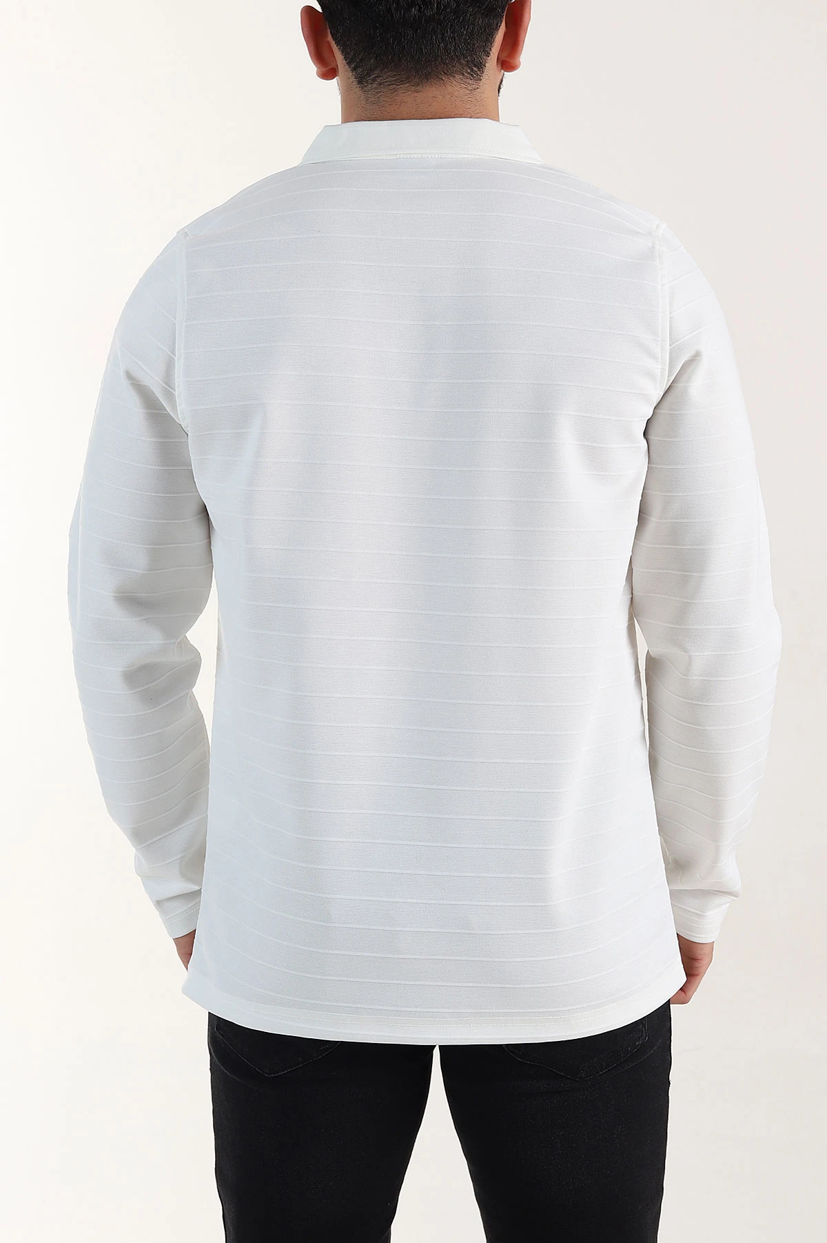 Beyaz Relaxed Fit Jakarlı Kumaş Yazı Detaylı Polo Yaka Erkek Sweatshirt 399449