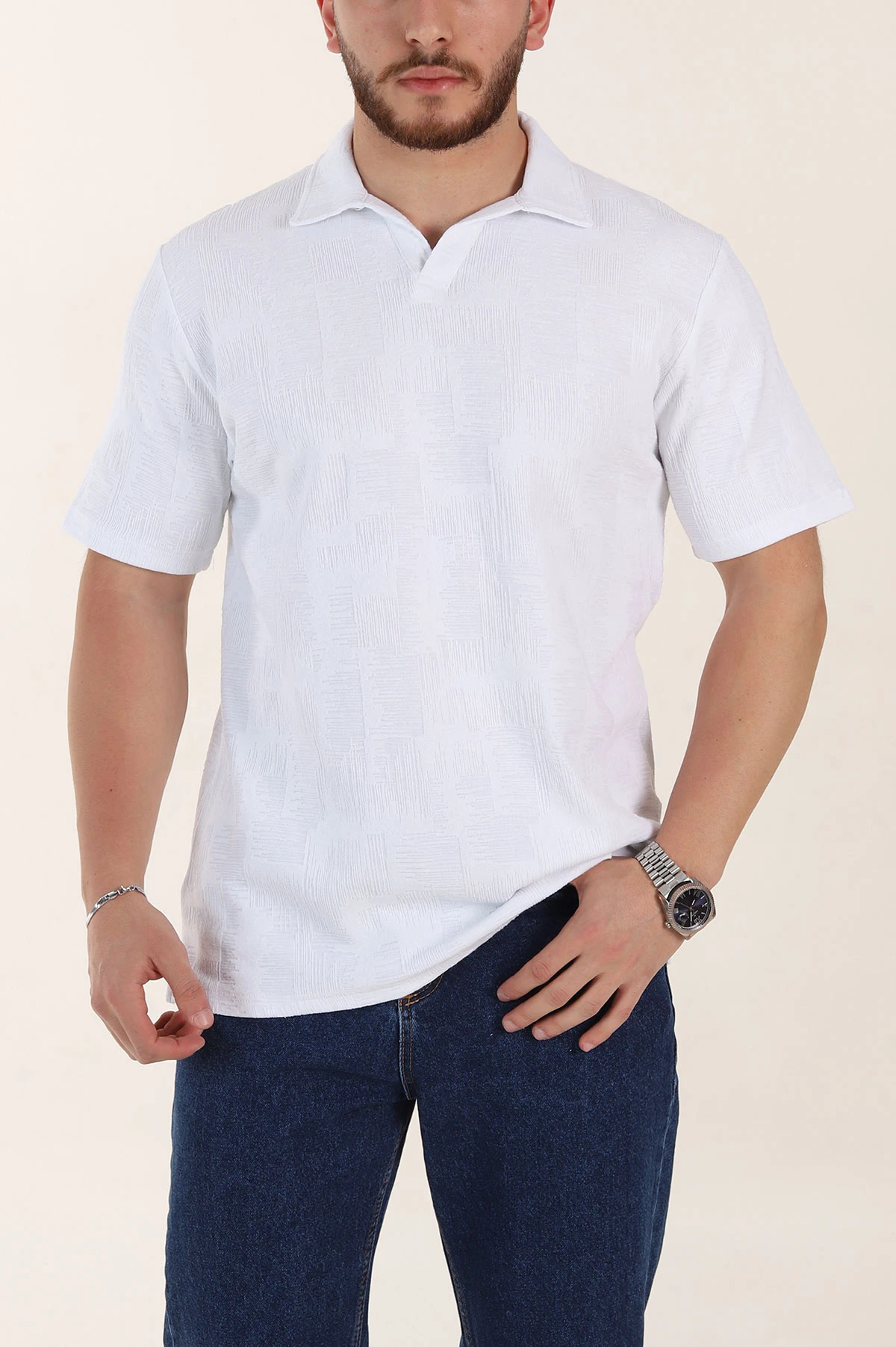 Beyaz Relaxed Fit Kabartma Desenli Patlı Polo Yaka Erkek Tişört 358102
