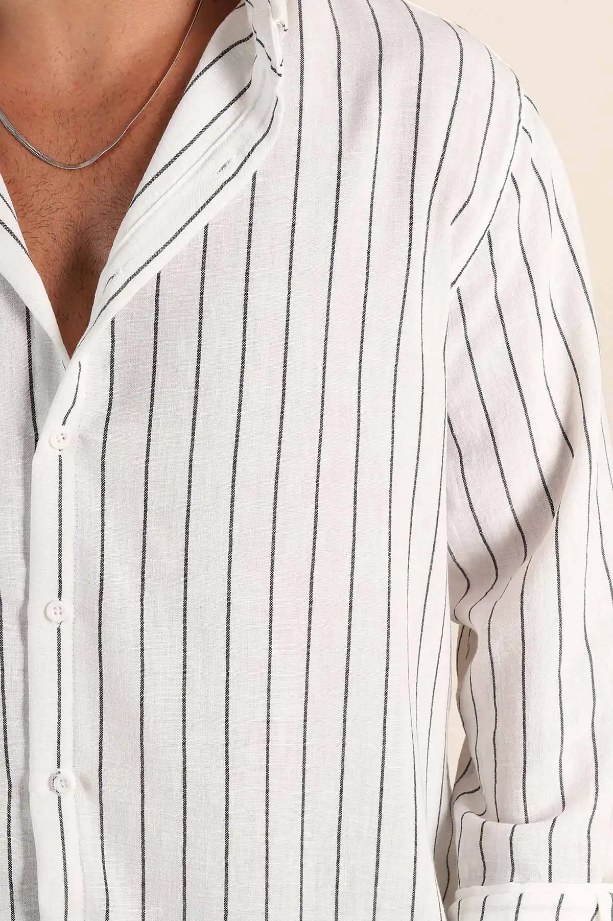 Beyaz Relaxed Fit Keten Ata Yaka Çizgili Erkek Gömlek 376958