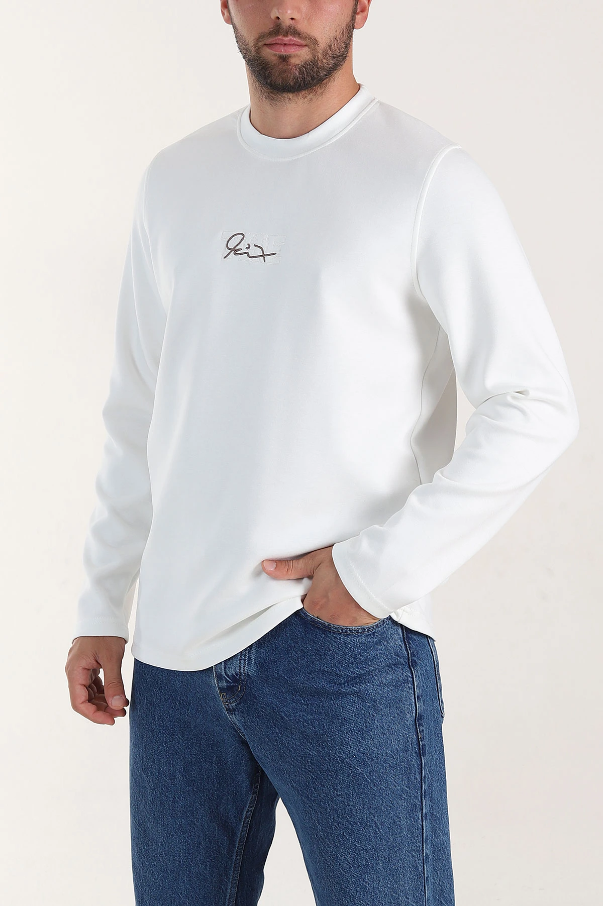 Beyaz Relaxed Fit Oysho Kumaş Nakışlı Yazı Detay Erkek Sweatshirt 399396