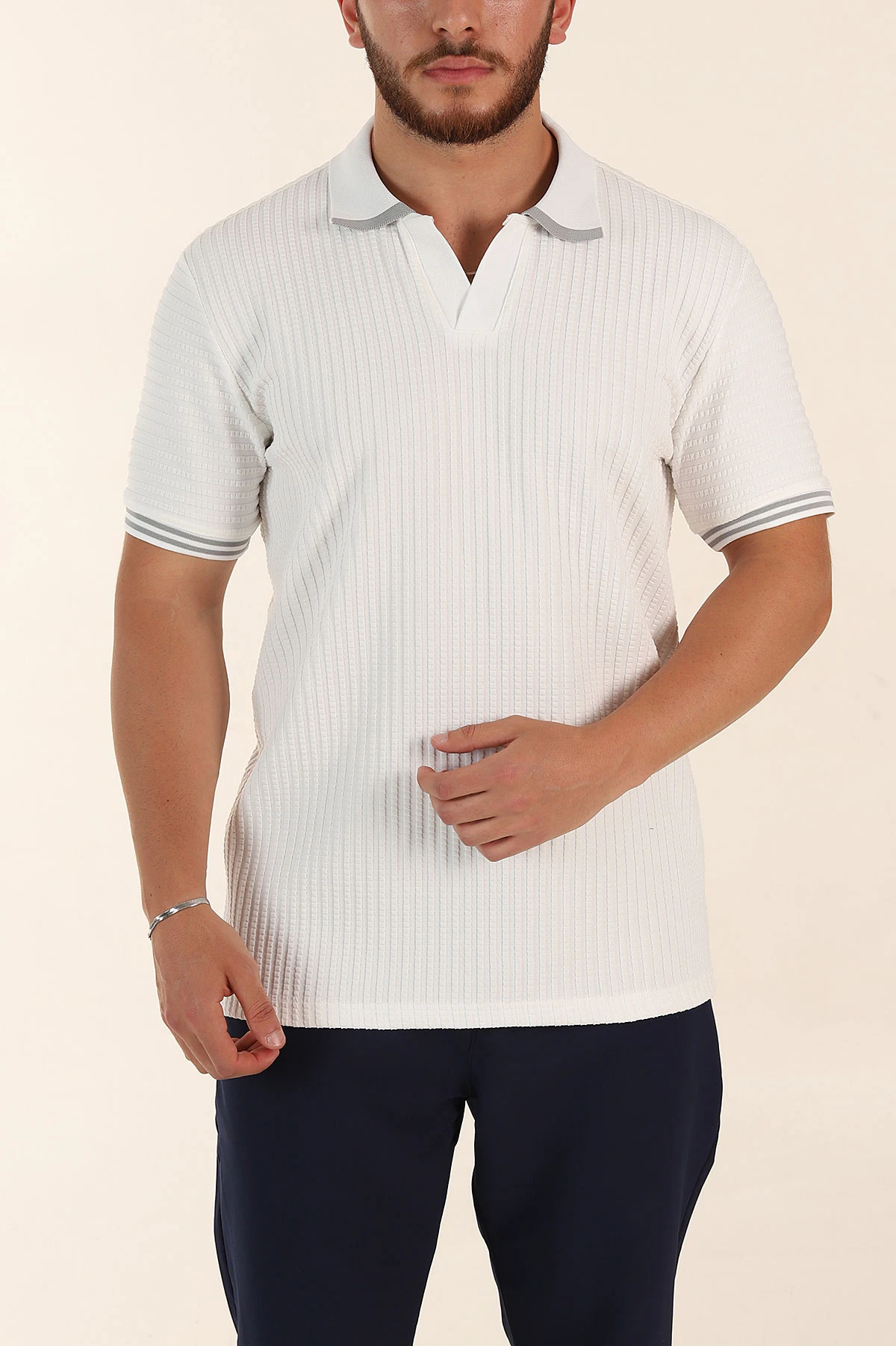 Beyaz Relaxed Fit Petek Dokulu Patlı Polo Yaka Erkek Tişört 370263