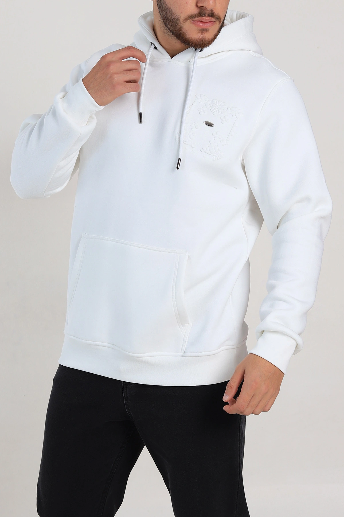 Beyaz Relaxed Fit Üç İp Şardonlu Kabartma Detaylı Erkek Sweatshirt 311130