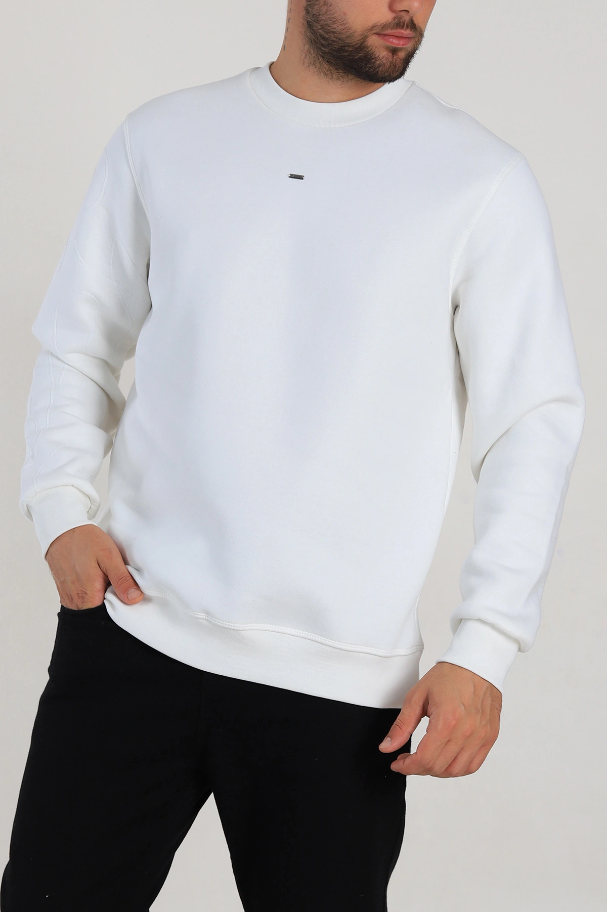 Beyaz Relaxed Fit Üç İp Şardonlu Kol Detaylı Erkek Sweatshirt 309957