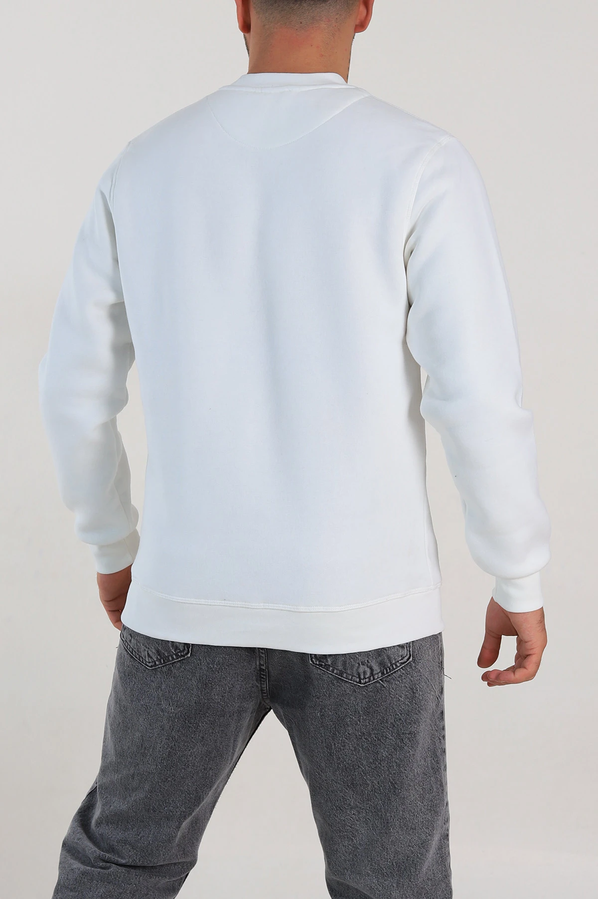 Beyaz Relaxed Fit Üç İp Şardonlu Logo Detaylı Erkek Sweatshirt 309859