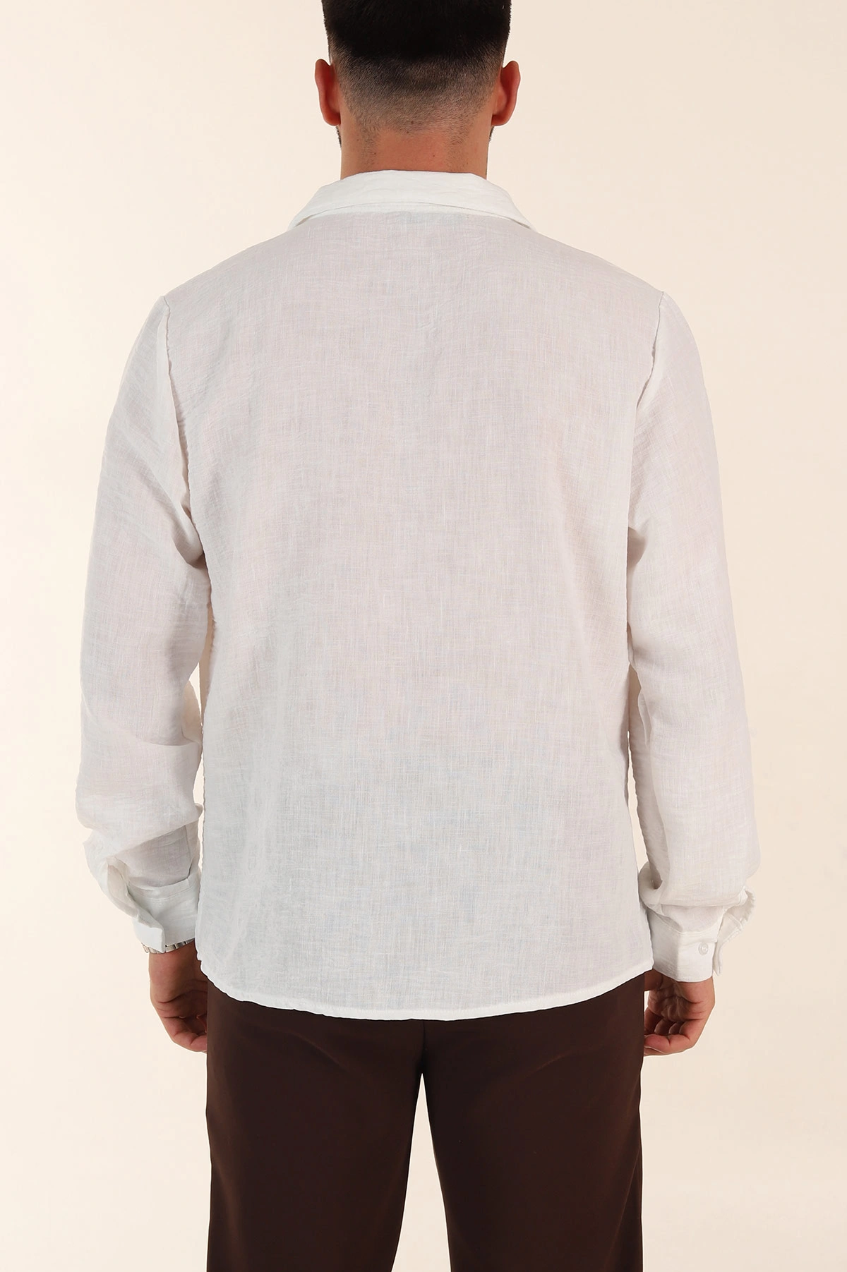 Beyaz Relaxed Fit Uzun Kollu Apaş Yaka Erkek Gömlek 367436