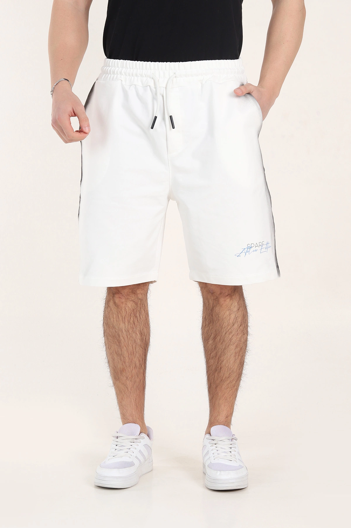 Beyaz Relaxed Fit Yıkamalı Yazı Detay Erkek Şort 354092