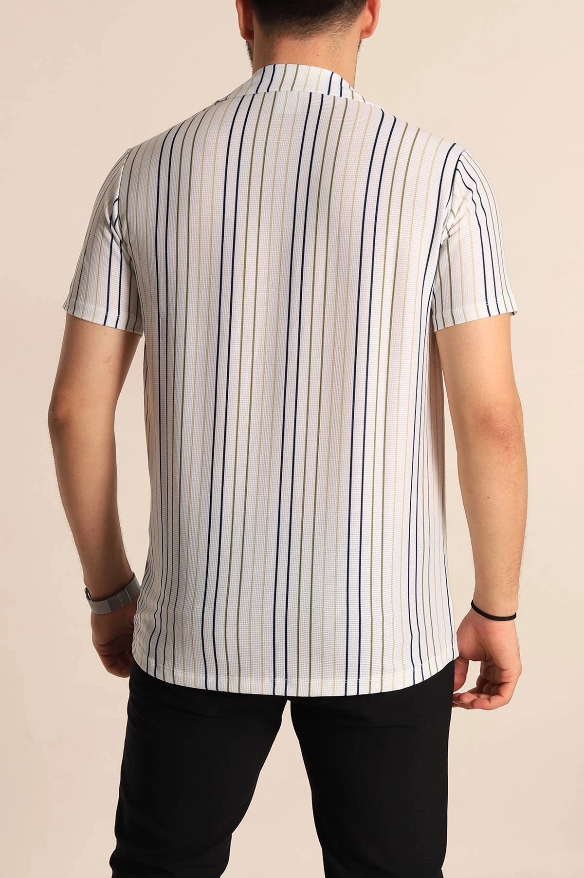 Beyaz Renkli Çizgili Slim Fit Apaş Yaka Erkek Gömlek 263897