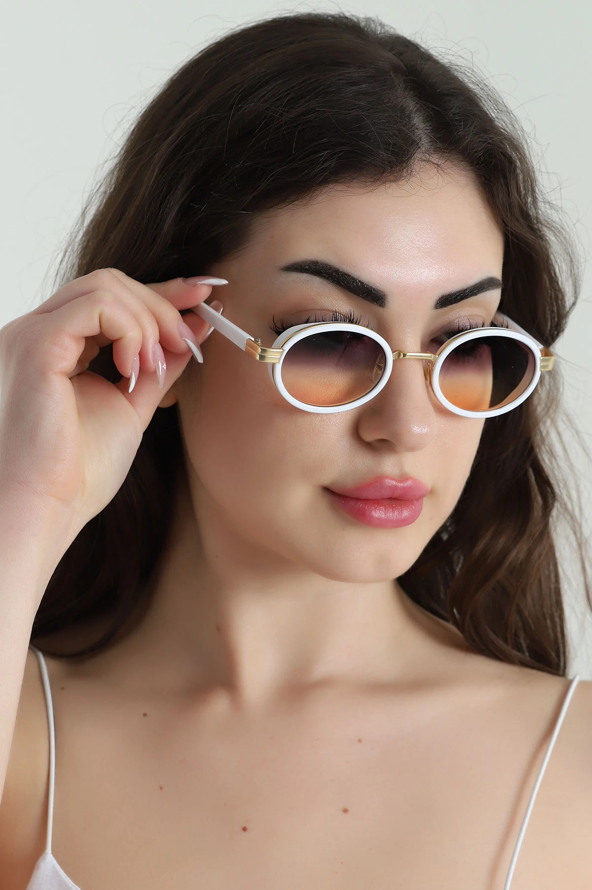 Beyaz Retro Tasarım Altın Kaplama Kadın Güneş Gözlüğü (Kutulu) 454151