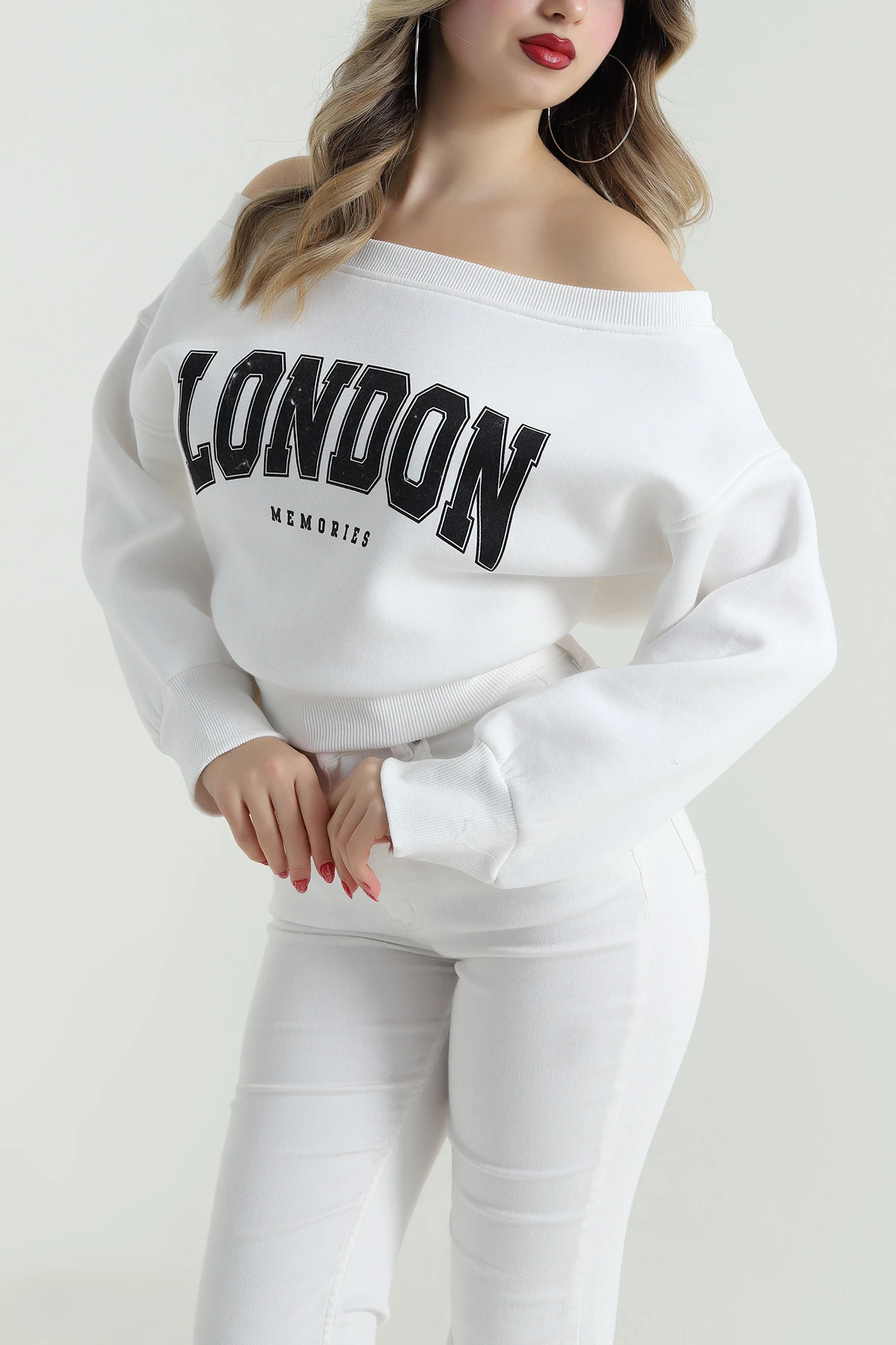 Beyaz Ribanalı Şardonlu Üç İp Kadın Sweat 497594