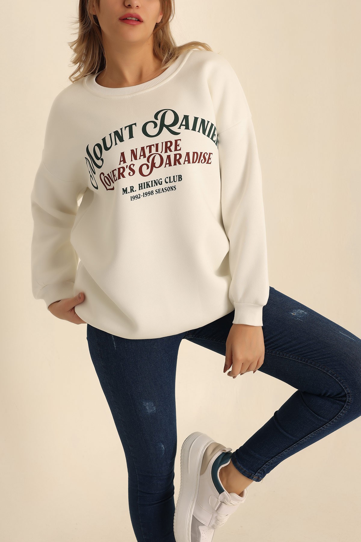 Beyaz Şardonlu Baskılı Bayan Sweat 223001