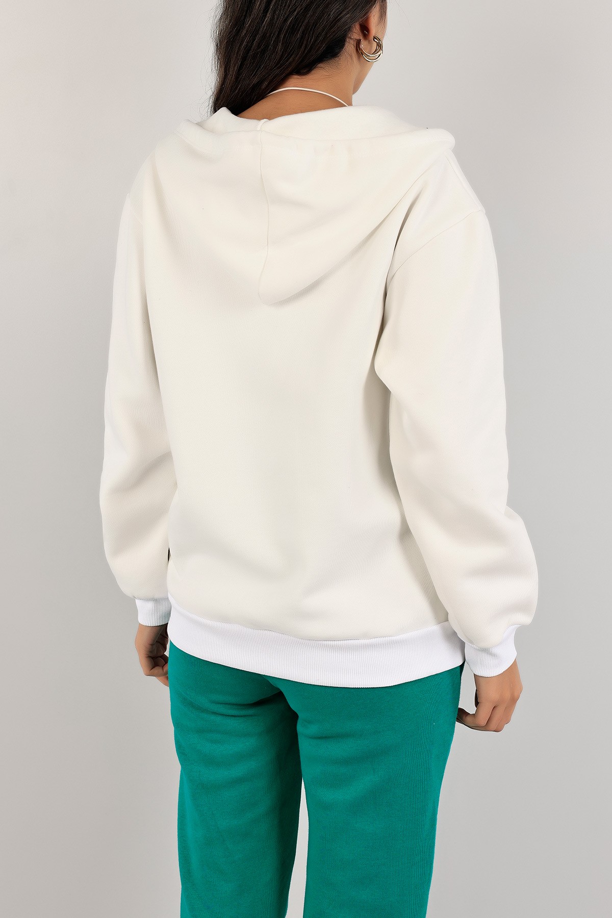 Beyaz Şardonlu Bayan Fermuarlı Sweat Hırka 138129