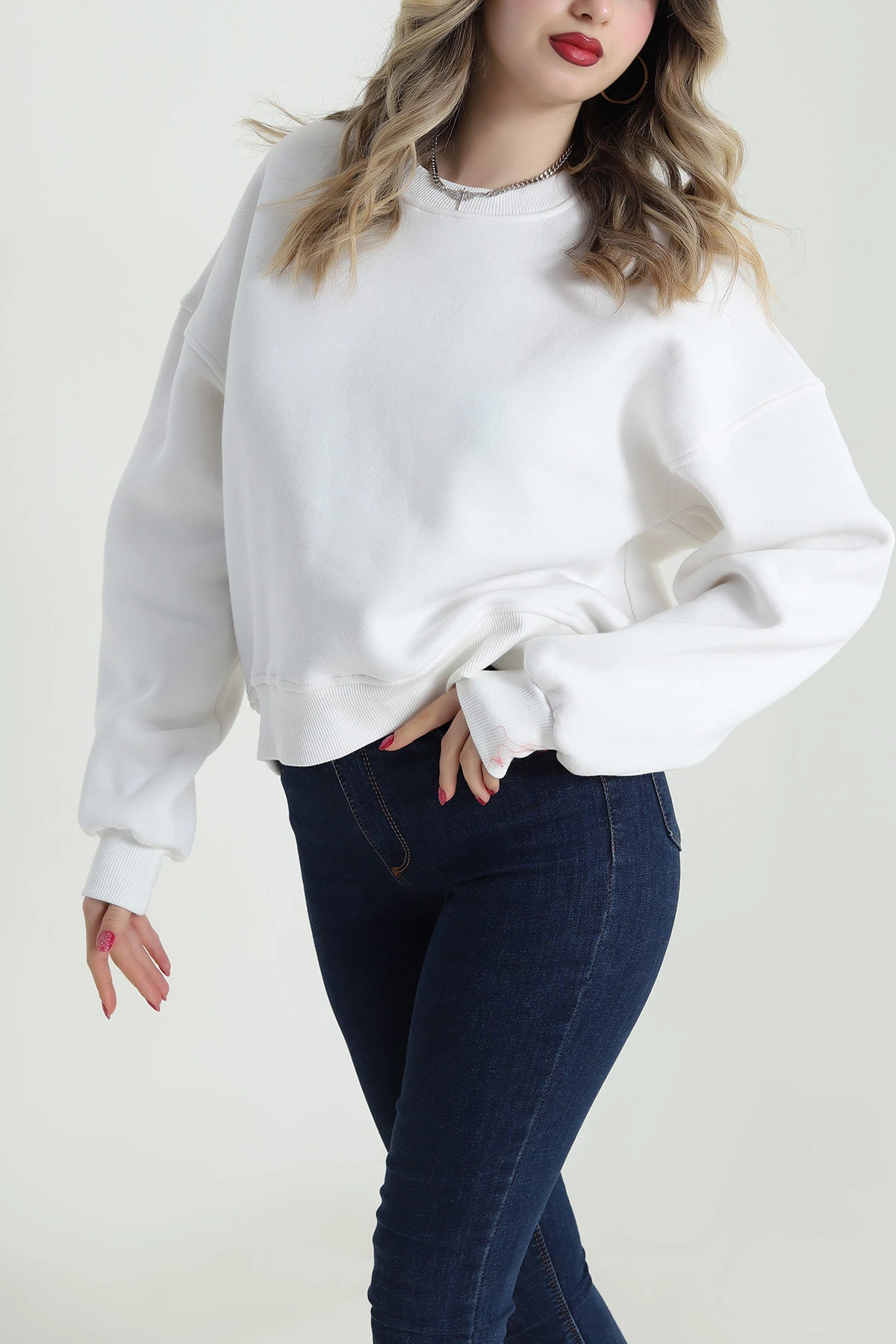 Beyaz Şardonlu Kadın Fermuarsız Sweat 492219