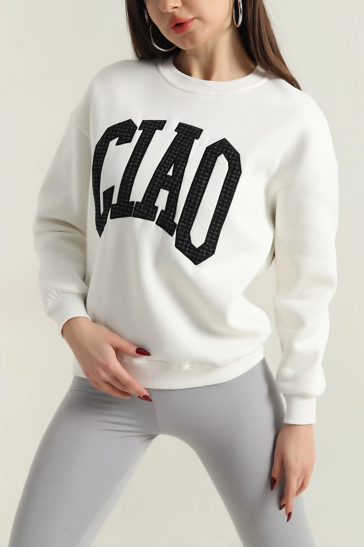 Beyaz Şardonlu Nakışlı Üç İp Kadın Sweat 418359