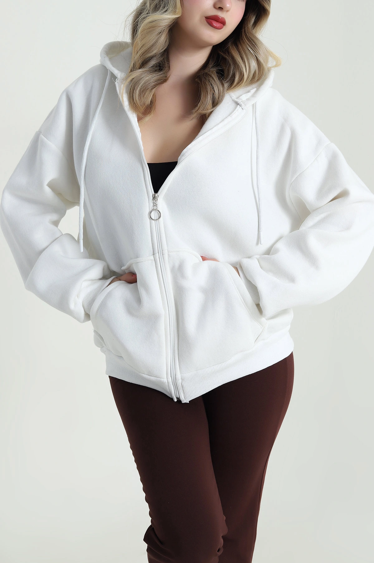 Beyaz Şardonlu Üç İp Fermuarlı Kadın Sweat 485284