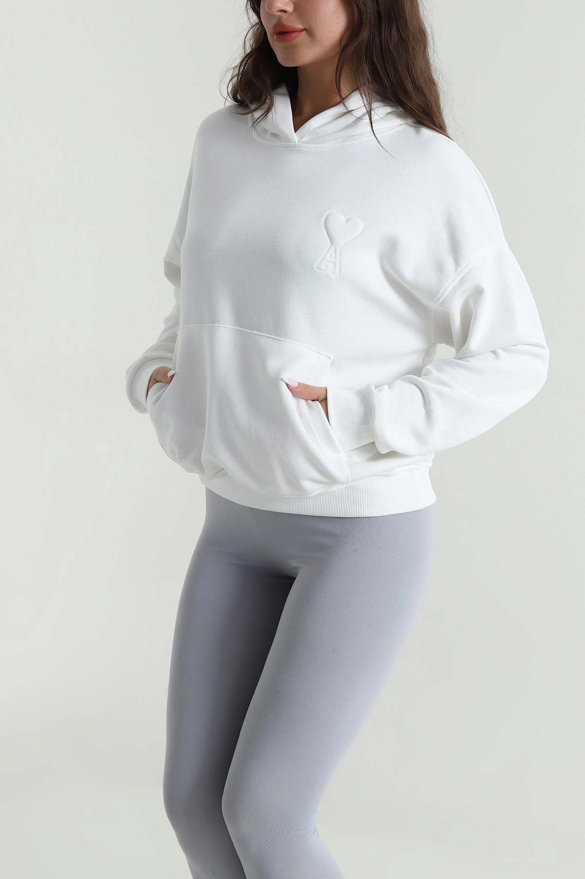 Beyaz Şardonsuz Üç İp Kadın Fermuarsız Sweat 485130