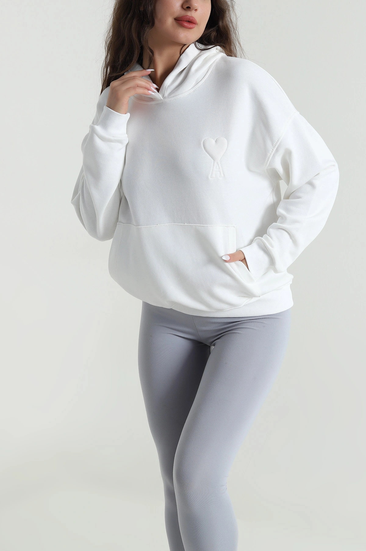 Beyaz Şardonsuz Üç İp Kadın Fermuarsız Sweat 485130