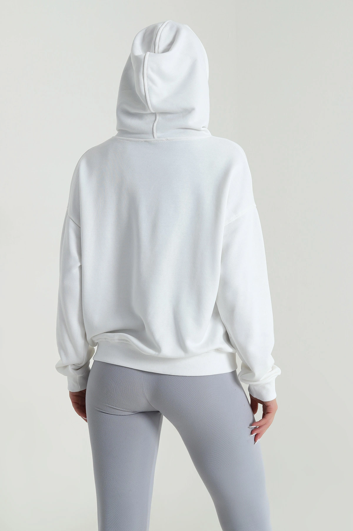 Beyaz Şardonsuz Üç İp Kadın Fermuarsız Sweat 485130