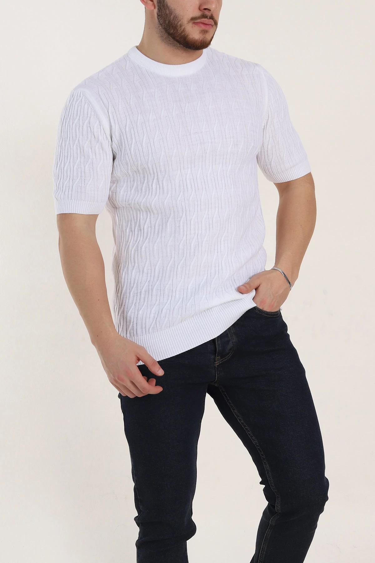 Beyaz Slim Fit Dokulu Kısa Kollu Erkek Triko Tişört 338899