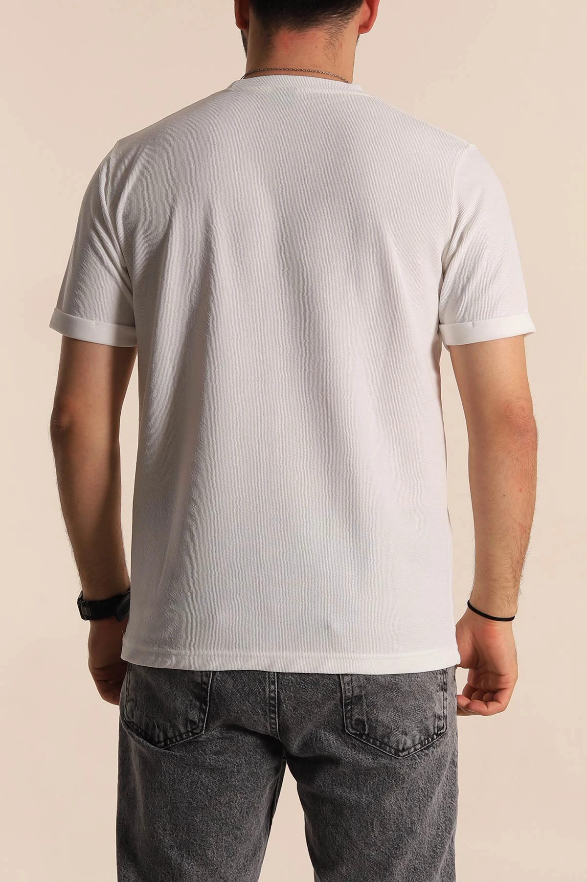 Beyaz Slim Fit Etnik Desen Yamalı Duble Kol Erkek Tişört 268710