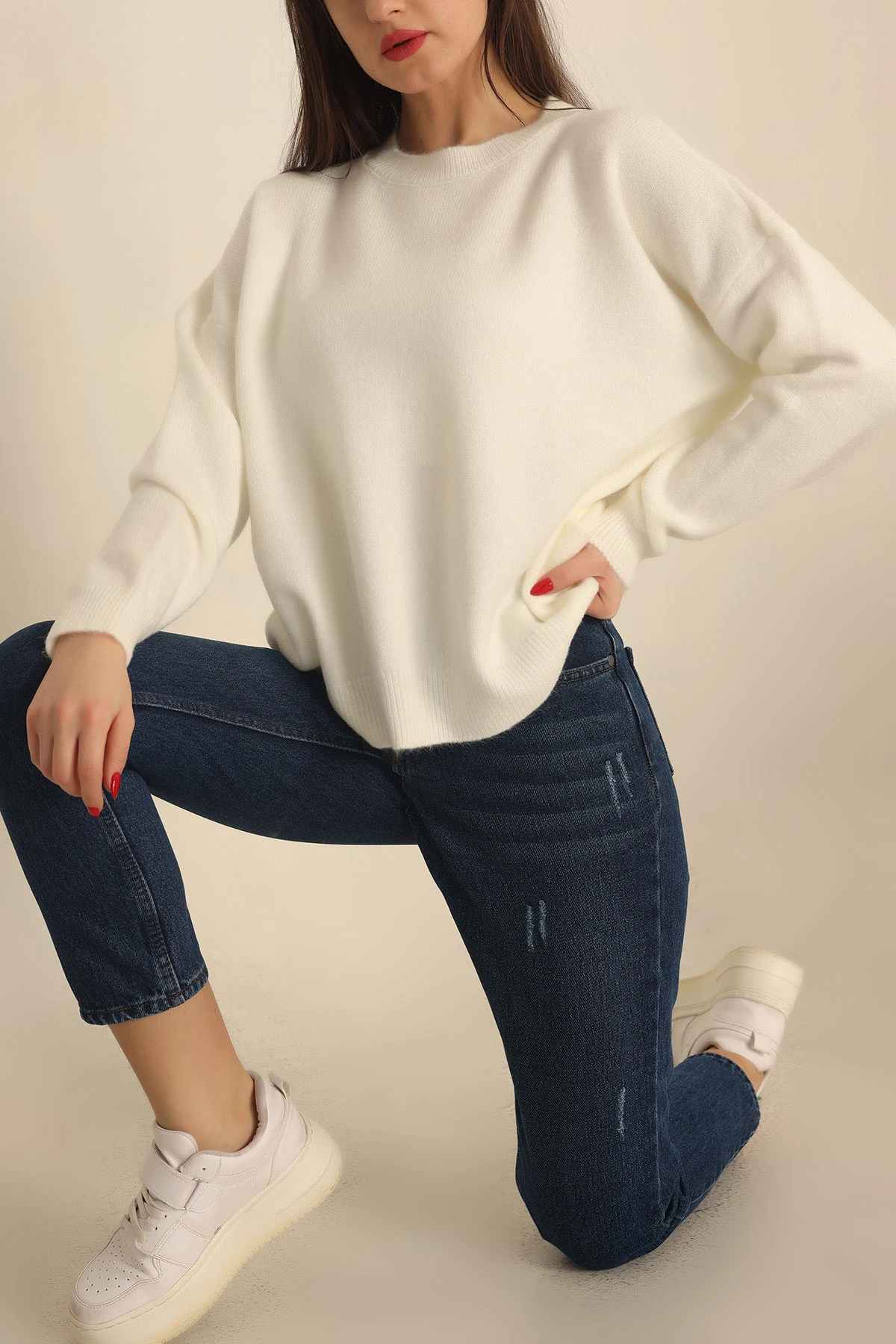 Beyaz Soft Triko Bayan Kazak 231534