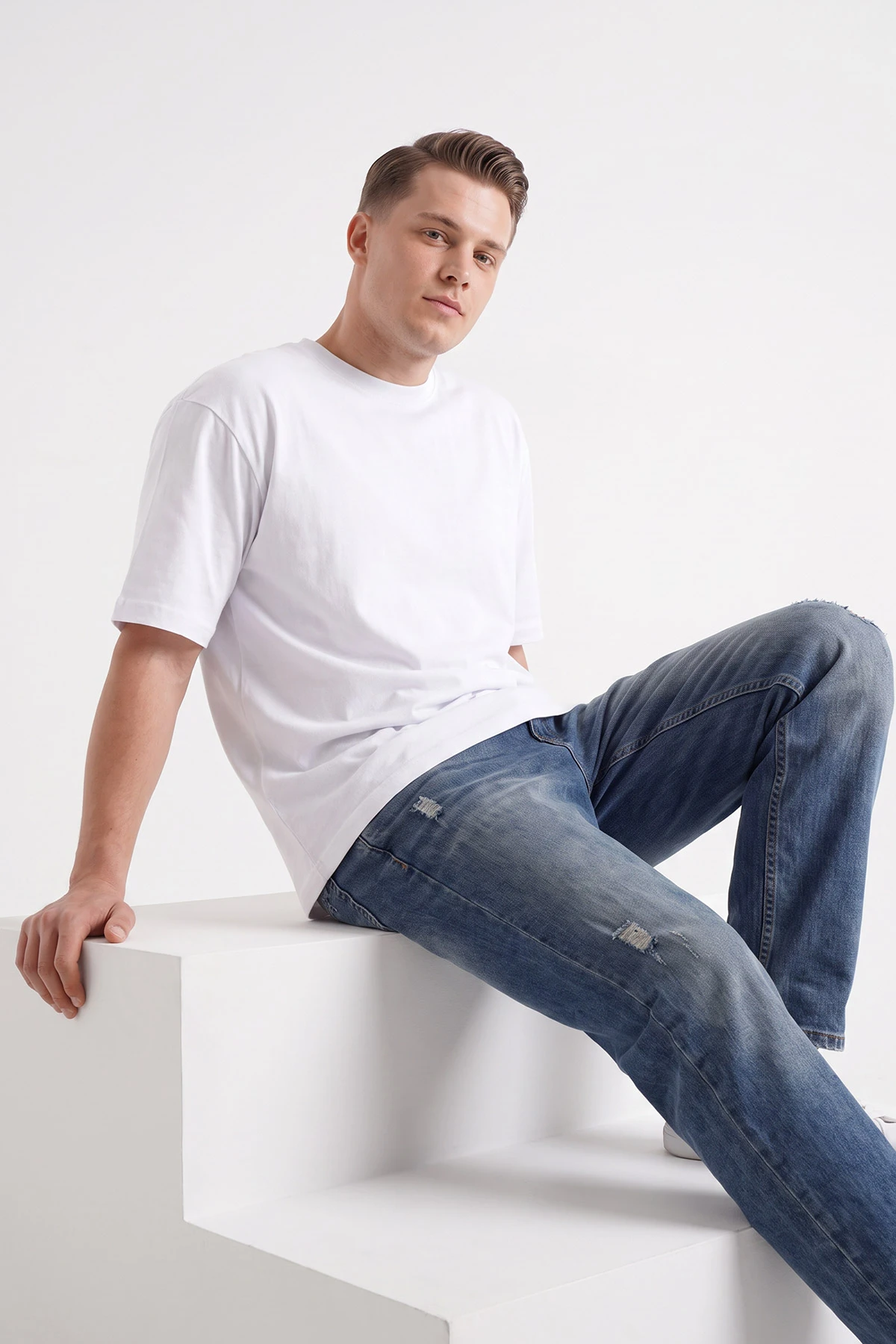 Beyaz Süprem Kumaş Oversize Sıfır Yaka Erkek Tişört 487713