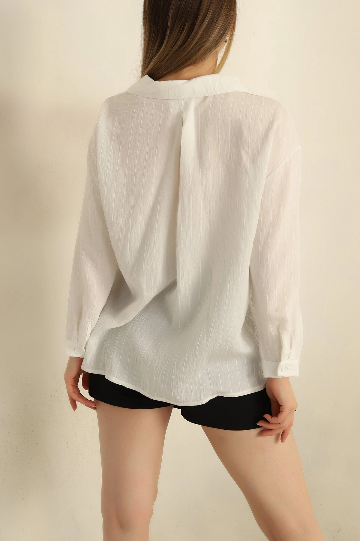 Beyaz Tek Cep Keten Oversize Bayan Gömlek 261341