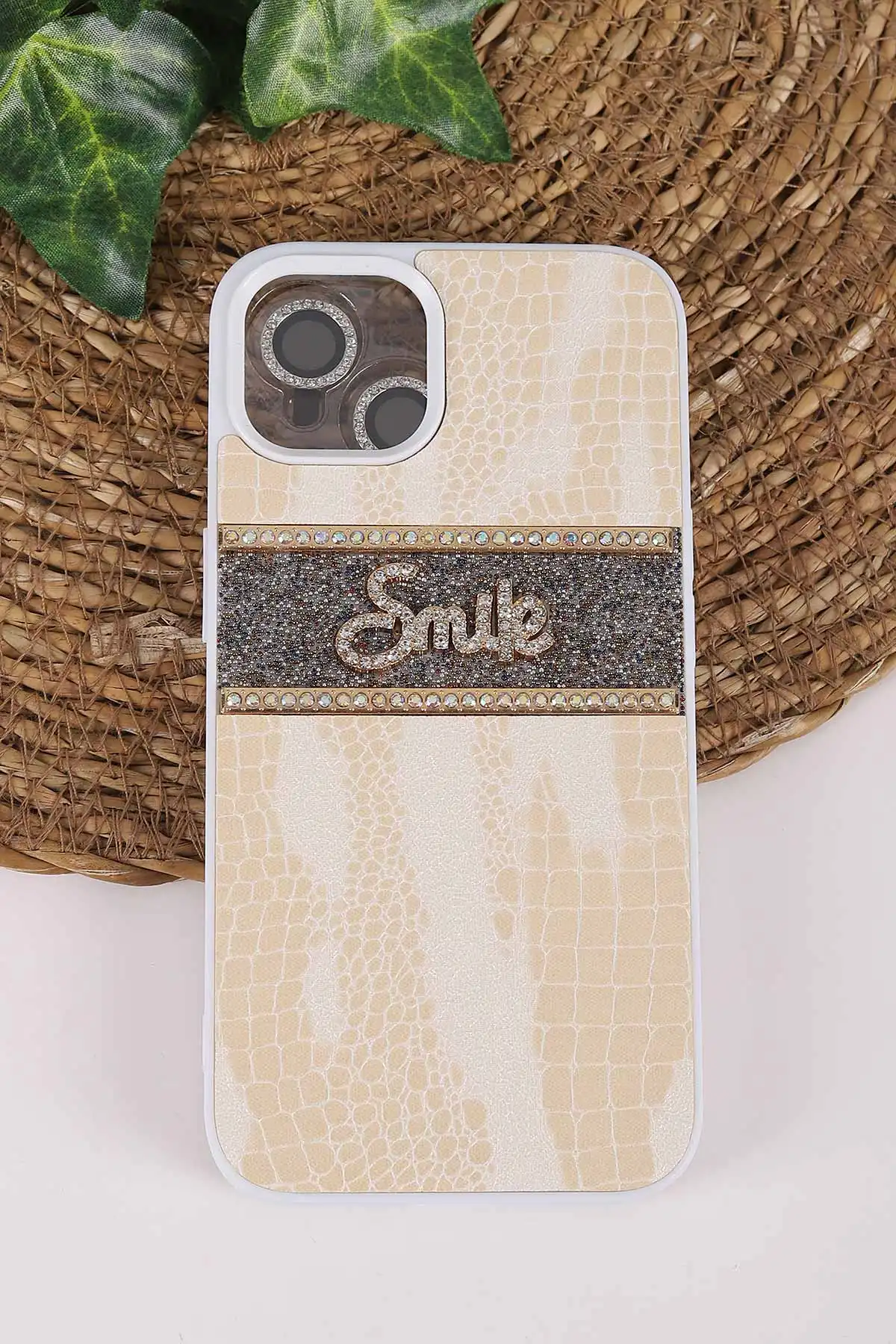 Beyaz TeknoCase İPhone 13 Uyumlu Smile Case Serisi Yazı Detaylı Lens Hediyeli Sert Silikon Telefon Kılıfı 450136