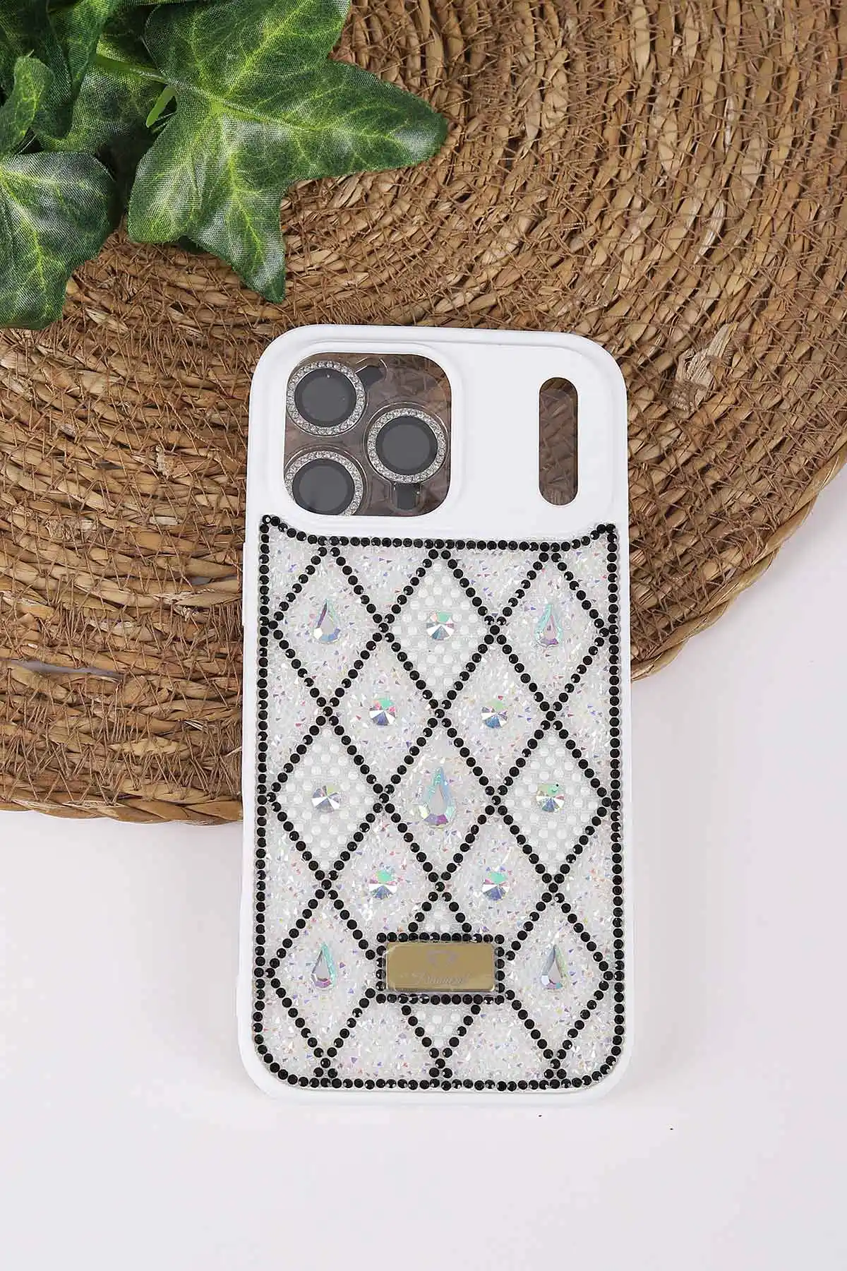 Beyaz TeknoCase İPhone 17 Pro Max Uyumlu Dlr Diamond Case Serisi Lens Hediyeli Premium Sert Silikon Telefon Kılıfı 430412