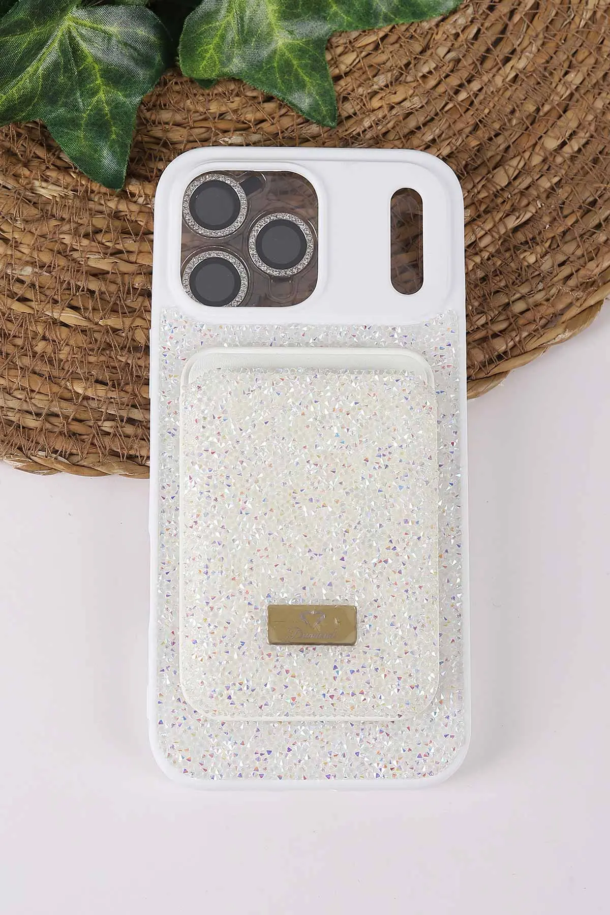 Beyaz TeknoCase İPhone 17 Pro Max Uyumlu Viola Diamond Case Serisi Kartlıklı Lens Hediyeli Sert Silikon Telefon Kılıfı 430872