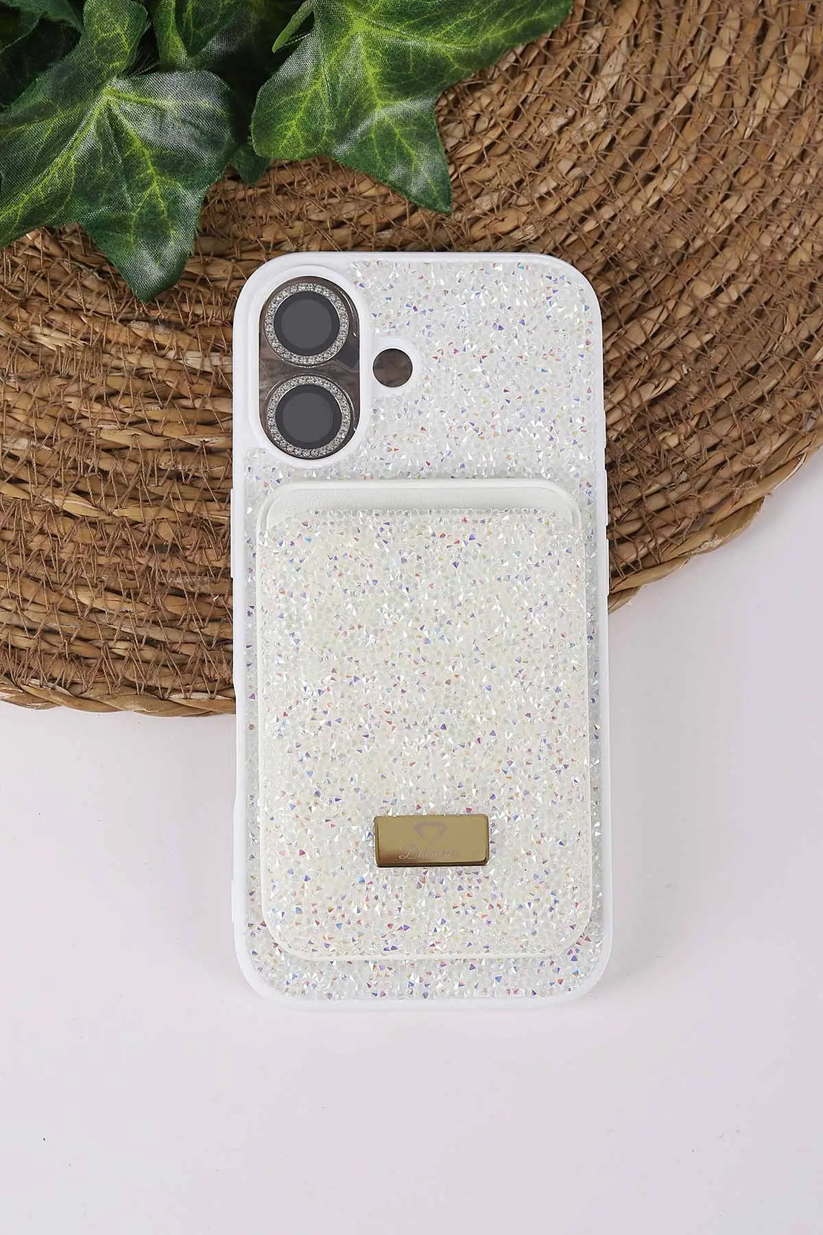 Beyaz TeknoCase İPhone 17 Uyumlu Viola Diamond Case Serisi Kartlıklı Lens Hediyeli Sert Silikon Telefon Kılıfı 430860