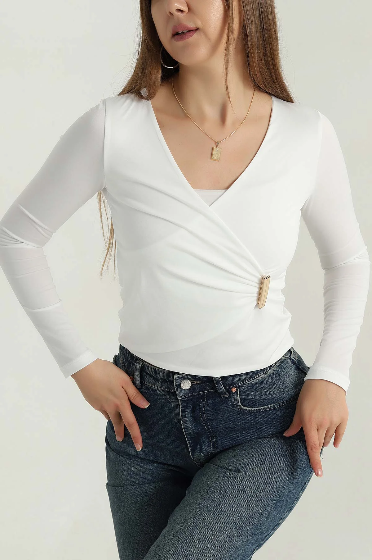 Beyaz Tokalı Sandy Kadın Bluz 405779