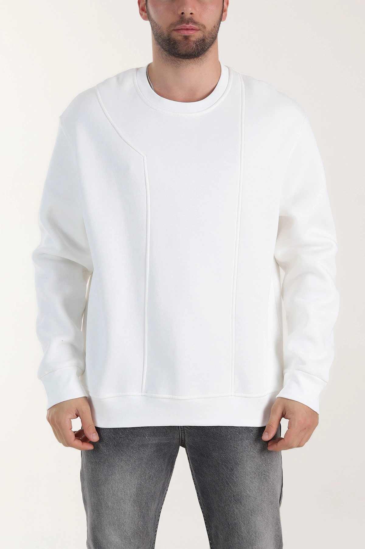 Beyaz Üç İp Şardonlu Bisiklet Yaka Erkek Sweatshirt 410910