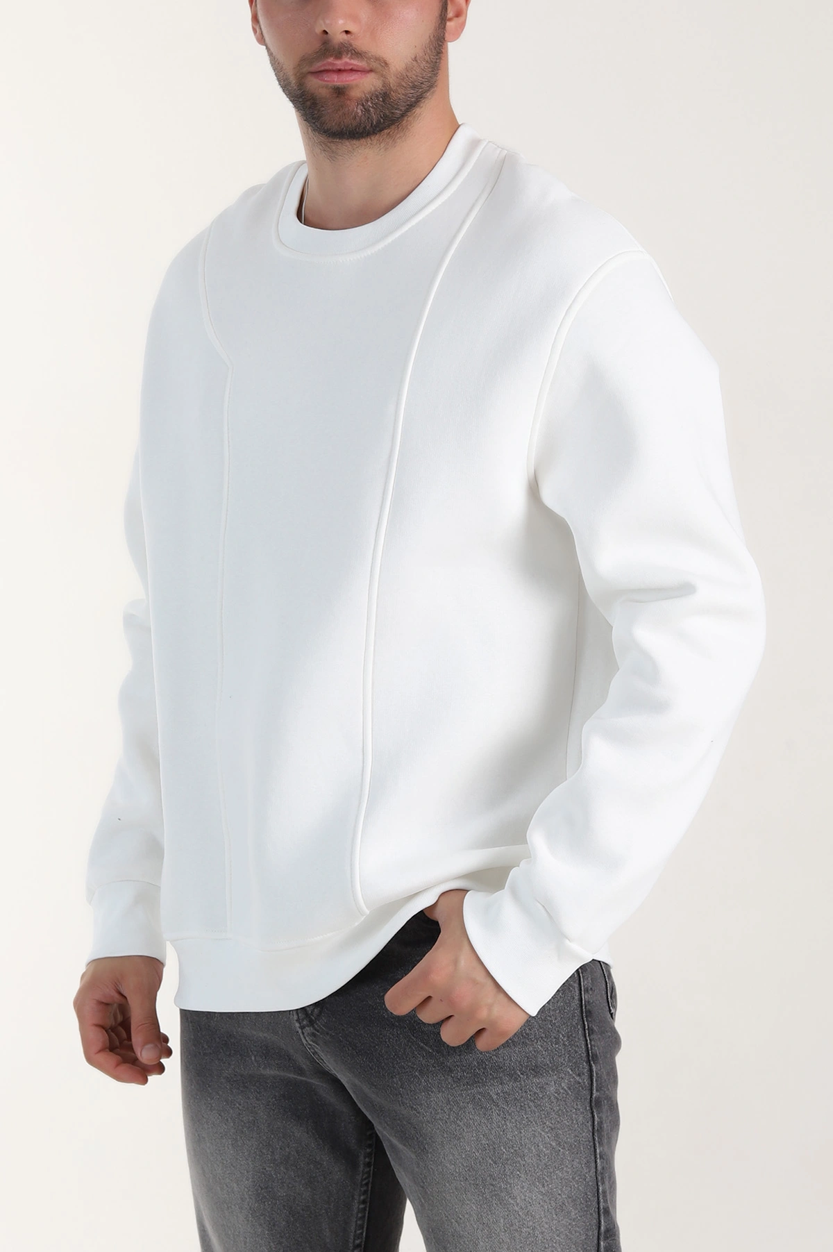 Beyaz Üç İp Şardonlu Bisiklet Yaka Erkek Sweatshirt 410910