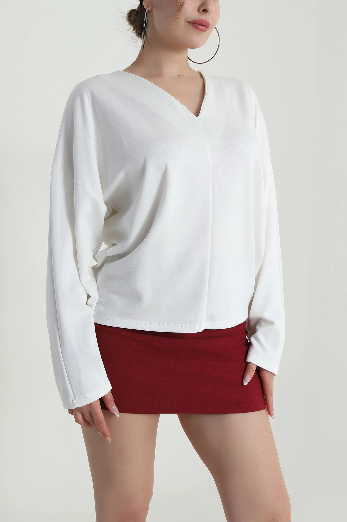 Beyaz V Yaka Oysho Kadın Bluz 485756