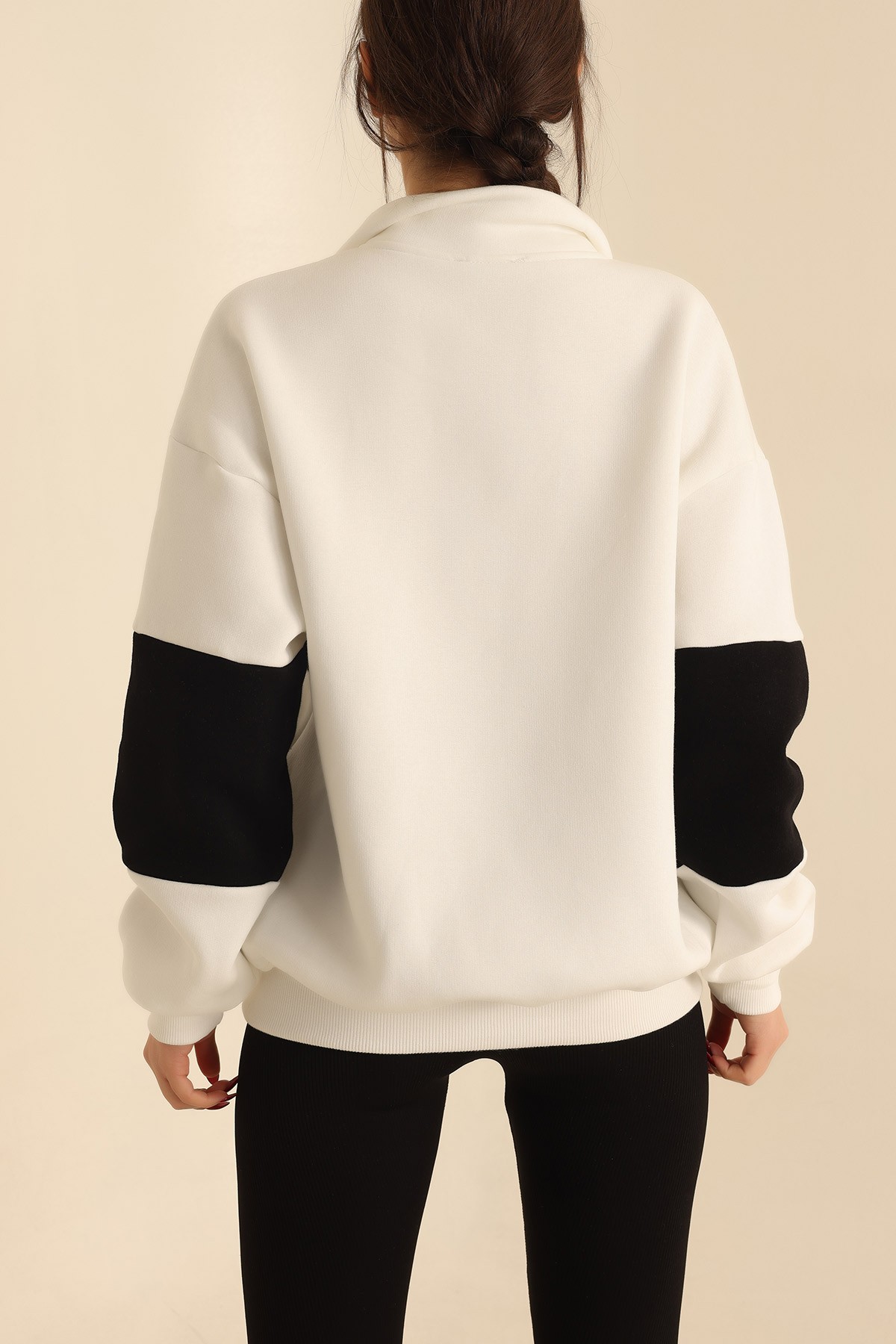 Beyaz Yakası Fermuarlı Şardonlu Bayan Sweat 216397