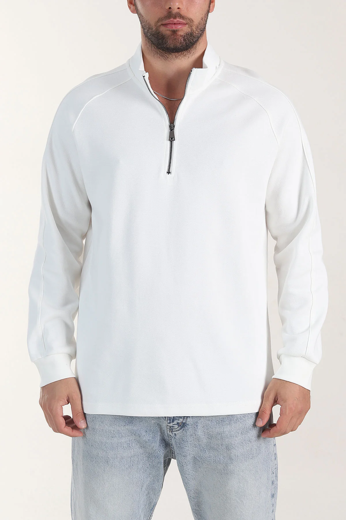 Beyaz Yarım Fermuarlı Dik Yaka Erkek Sweatshirt 404803