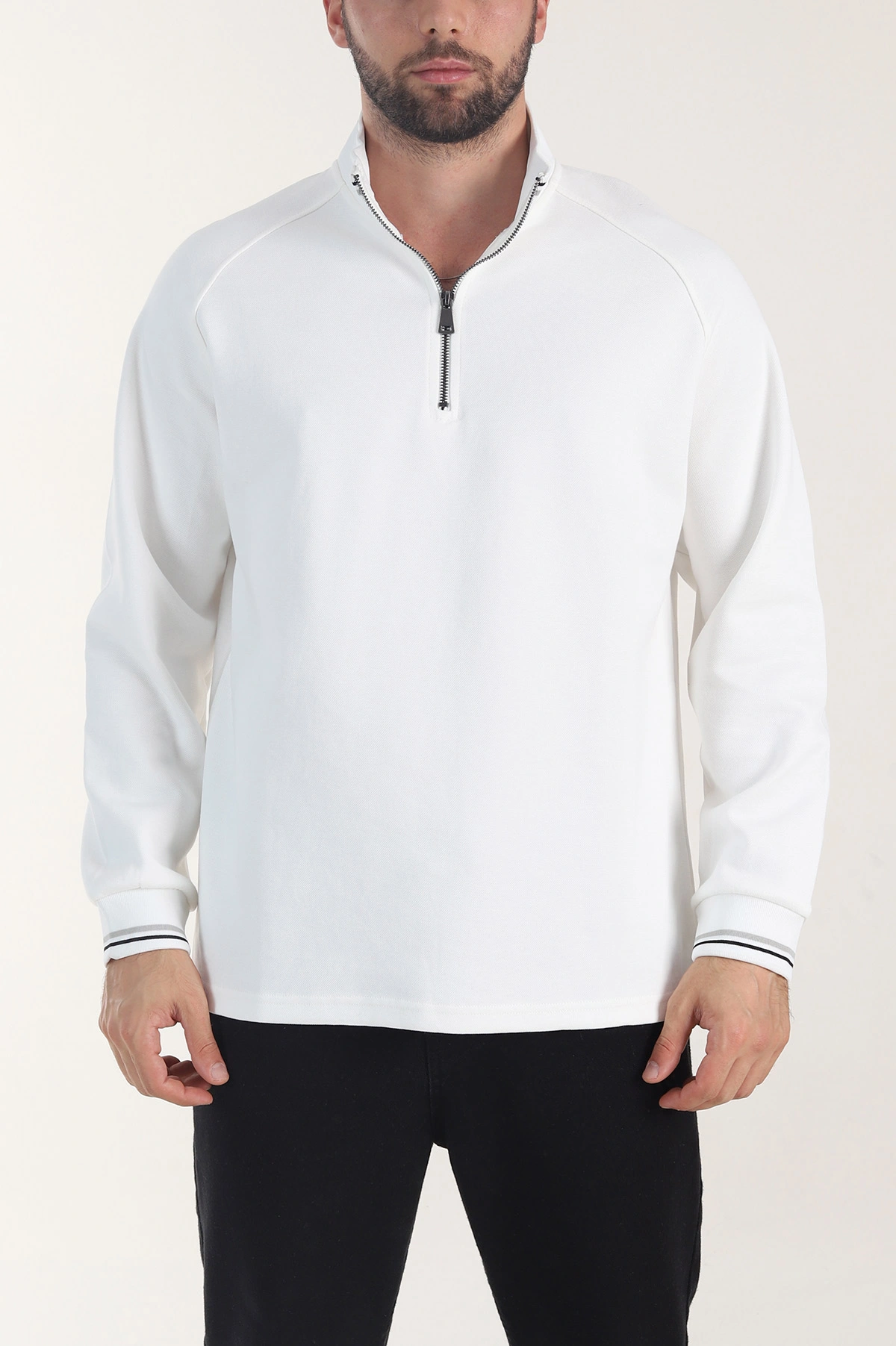Beyaz Yarım Fermuarlı Dik Yaka Erkek Sweatshirt 406953