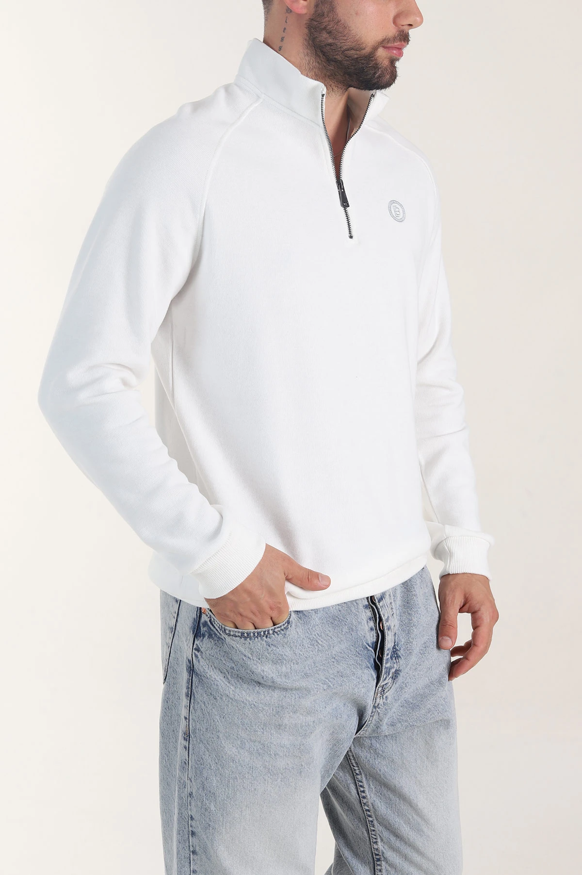 Beyaz Yarım Fermuarlı Nakış Detaylı Erkek Sweatshirt 406853