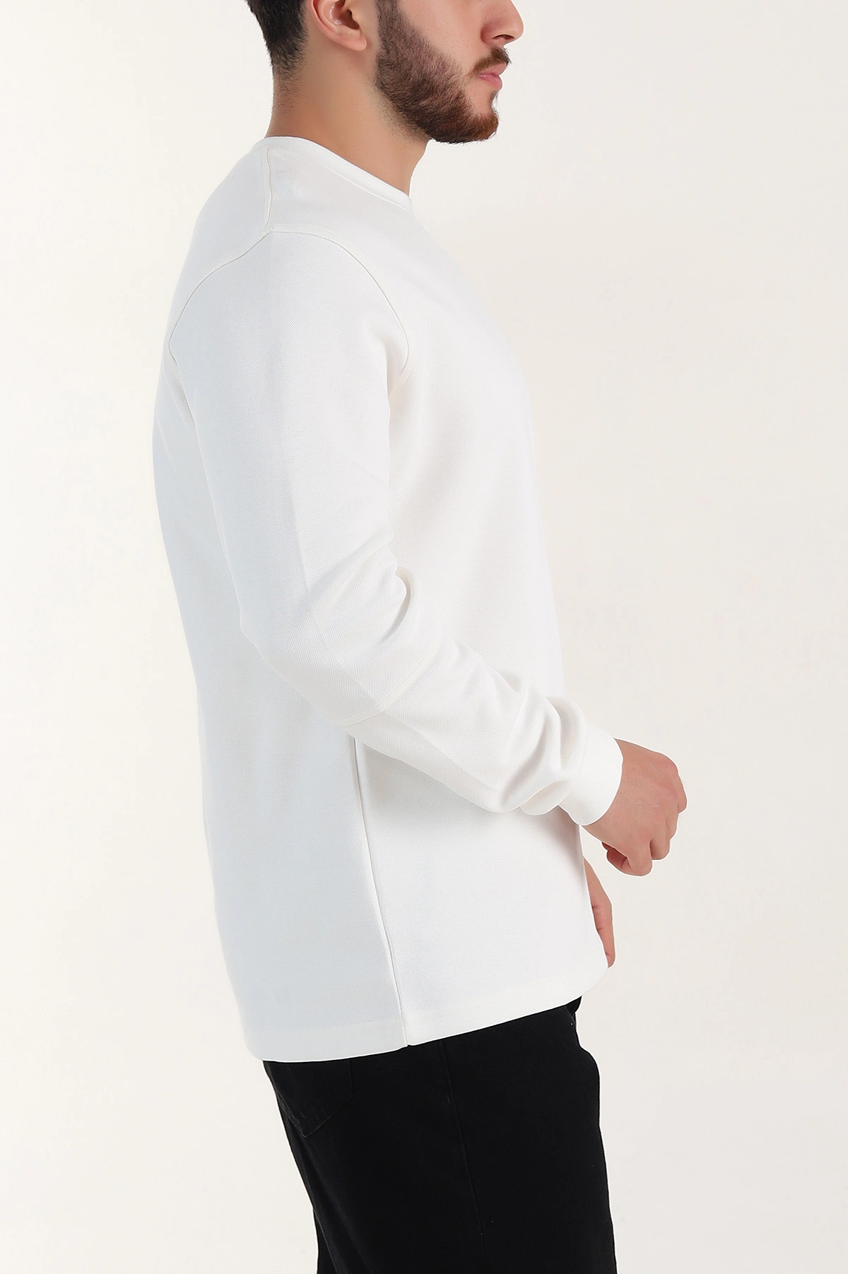 Beyaz Yazı Detaylı Bisiklet Yaka Erkek Sweatshirt 396930