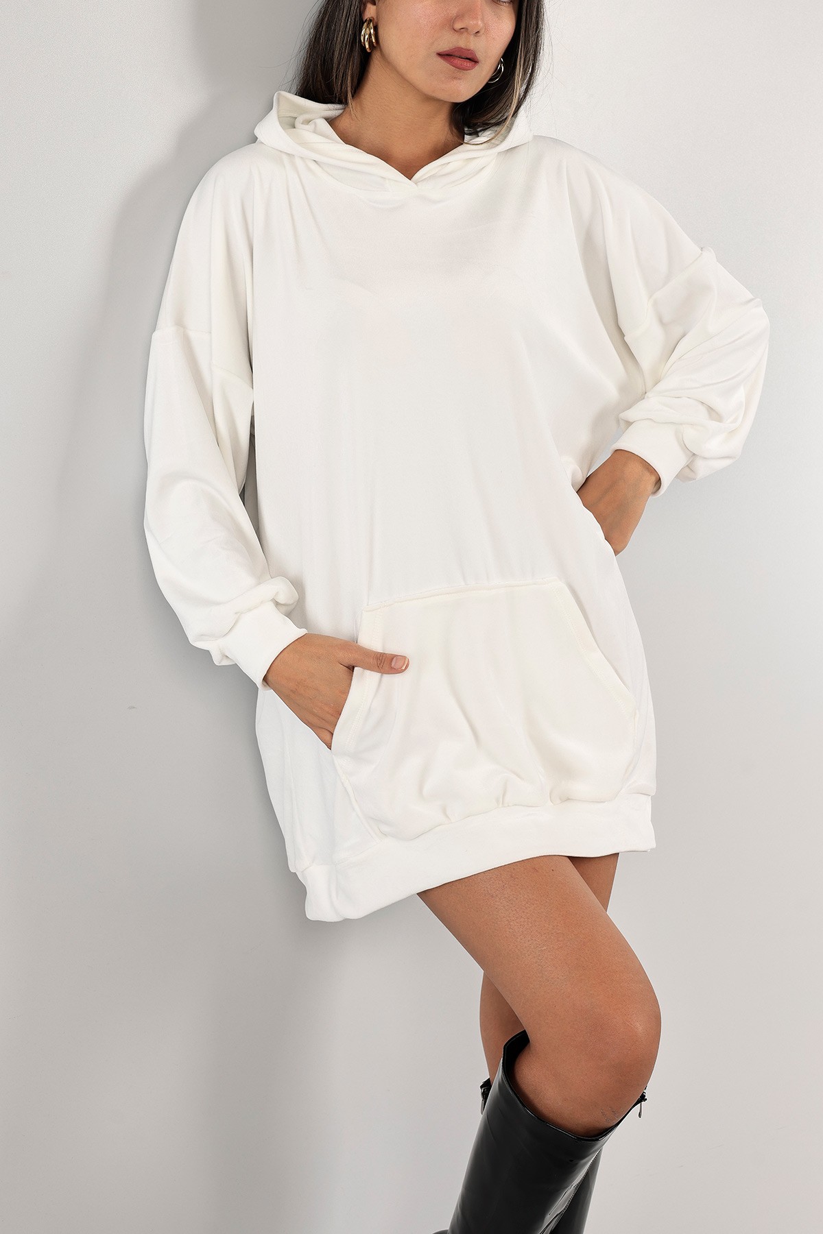 Beyaz Yeni Sezon Kadife Tunik Sweat 133947