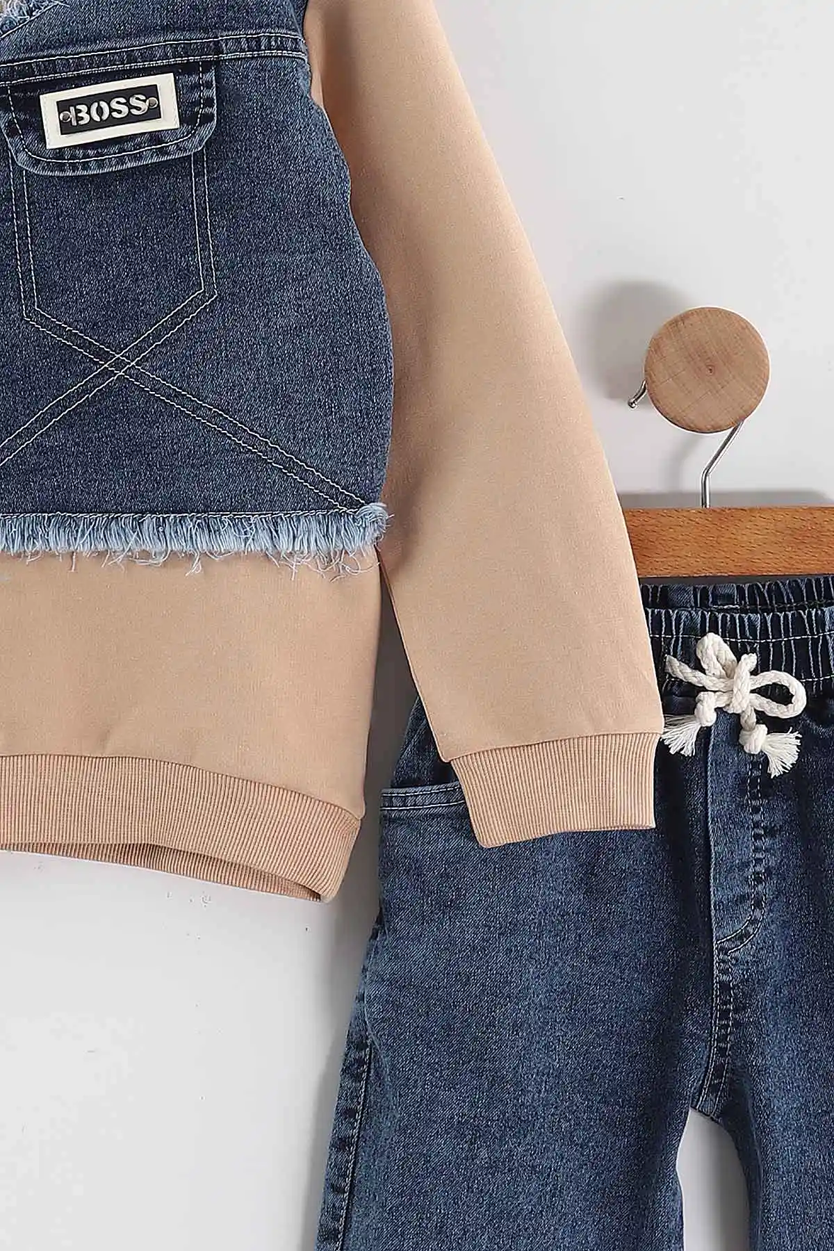 Bisküvi (1-9 Yaş ) Kot Detay Sweatli Kot Pantolonlu Kız Çocuk 2'li Takım 440112