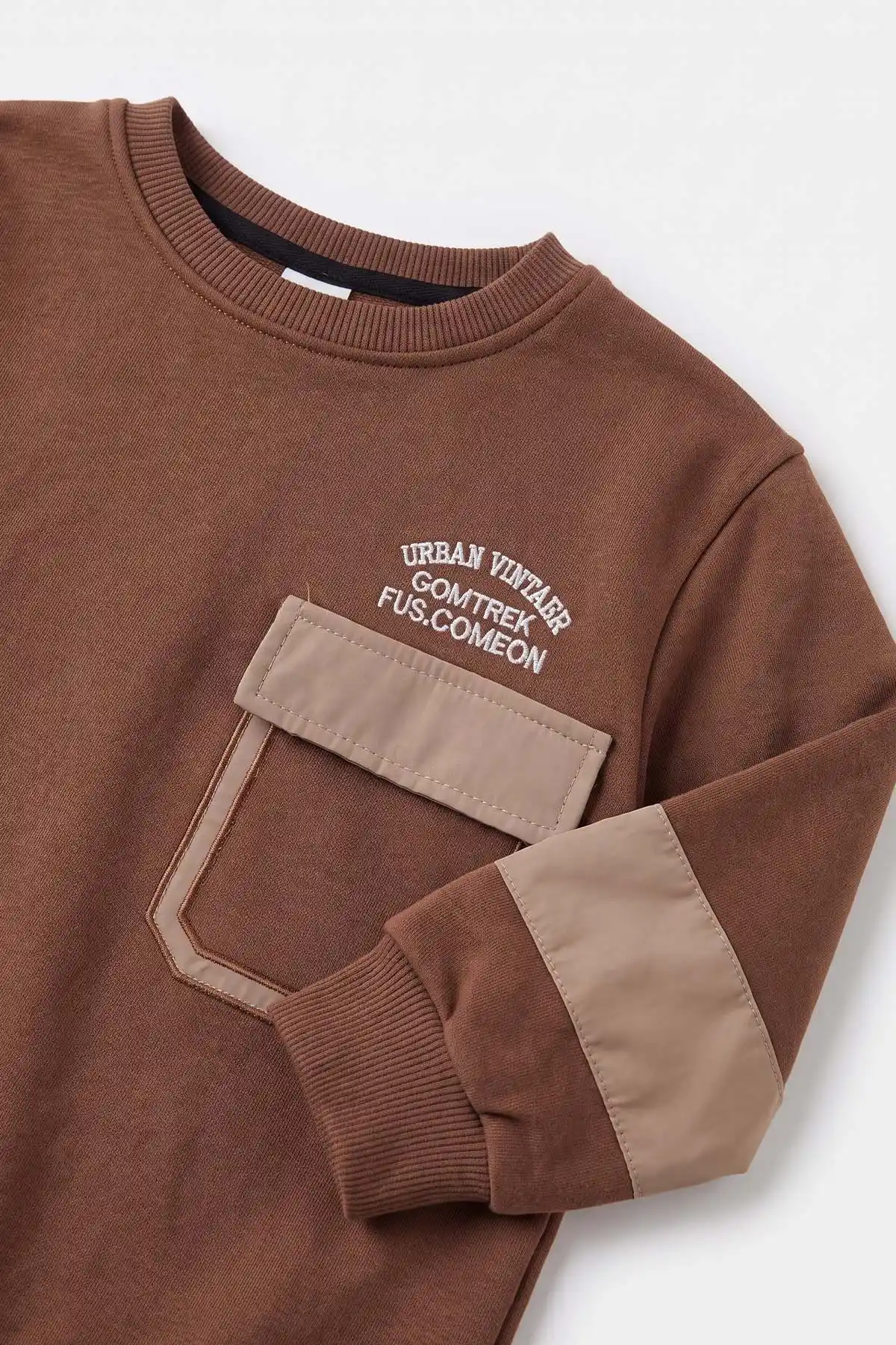 Bisküvi (2-12 Yaş) Urban Nakışlı   İçi Şardonlu Erkek  Çocuk Sweatshirt 493816