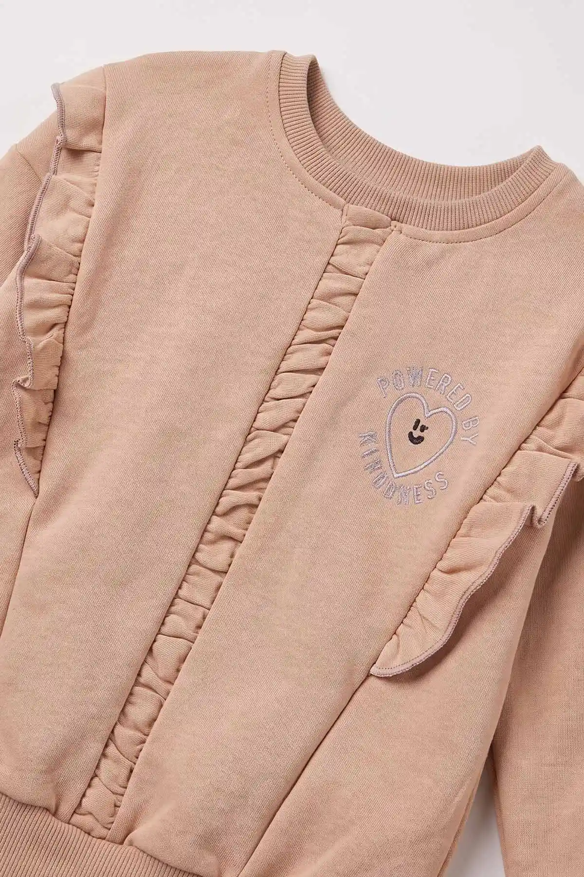 Bisküvi (4-8 Yaş) Büzgülü Fırfırlı Kalp Nakışlı 2 İp Şardonlu Kız Çocuk Sweatshirt 489316