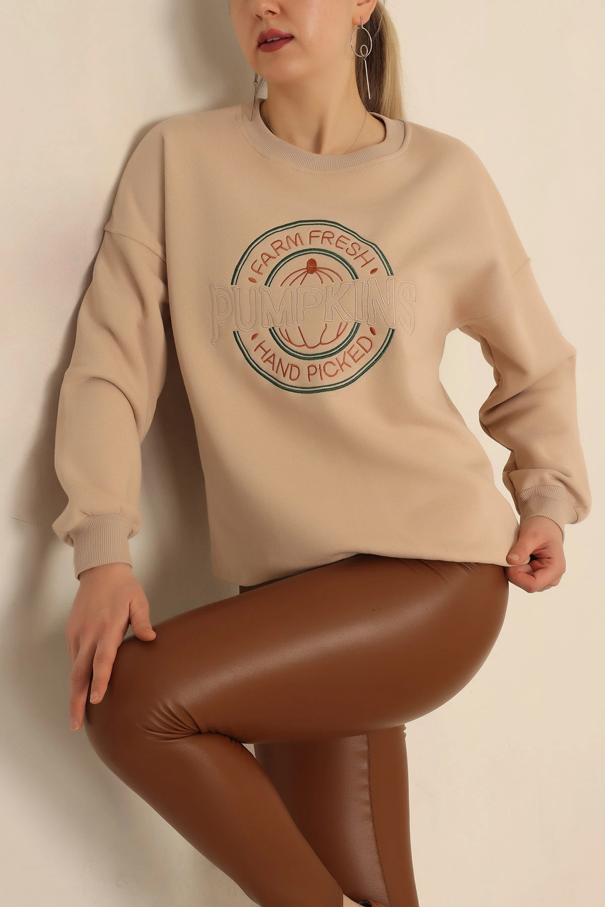 Bisküvi Nakışlı Şardonlu Bayan Sweat 237629