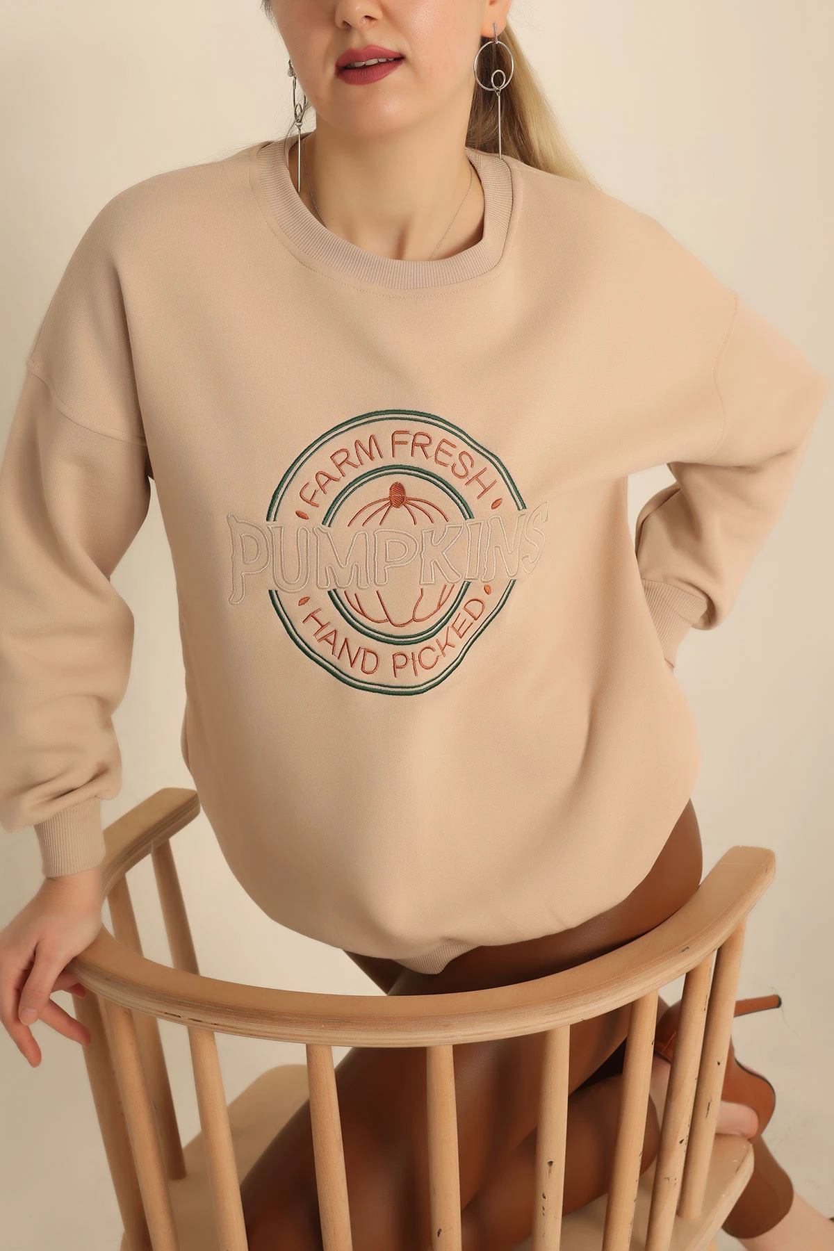 Bisküvi Nakışlı Şardonlu Bayan Sweat 237629