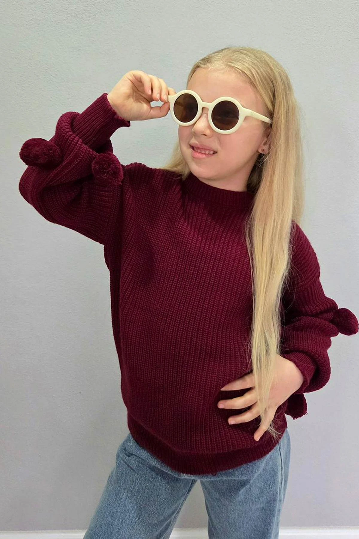 Bordo (4-12  Yaş)  Ponponlu Triko Kazaklı Kot Pantolonlu Kız Çocuk Takım 443474