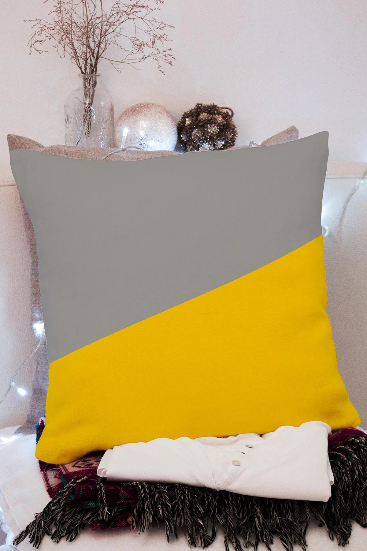 Sarı 43x43 Dijital Baskılı Fermuarlı Modern Kırlent Kılıfı 272378